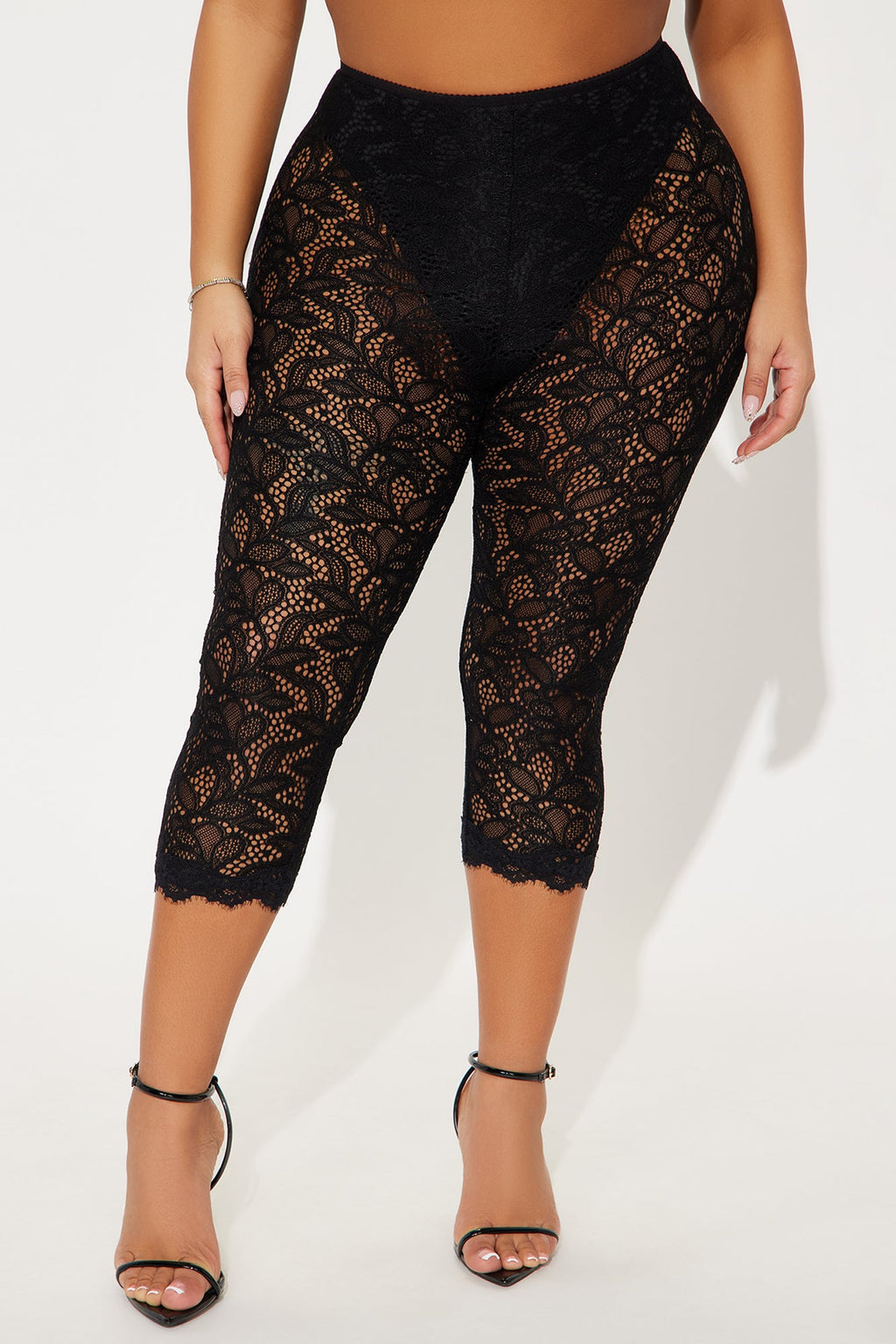 I Feel Love Lace Capri Legging - Black