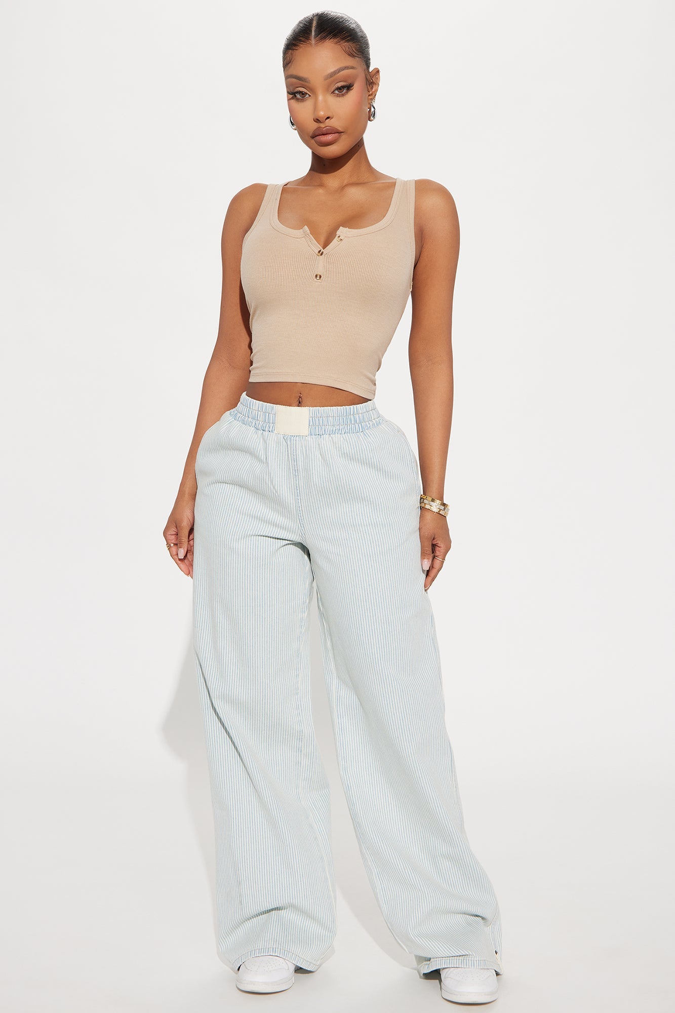 On My Way Out Baggy Relaxed Jeans - Light Wash