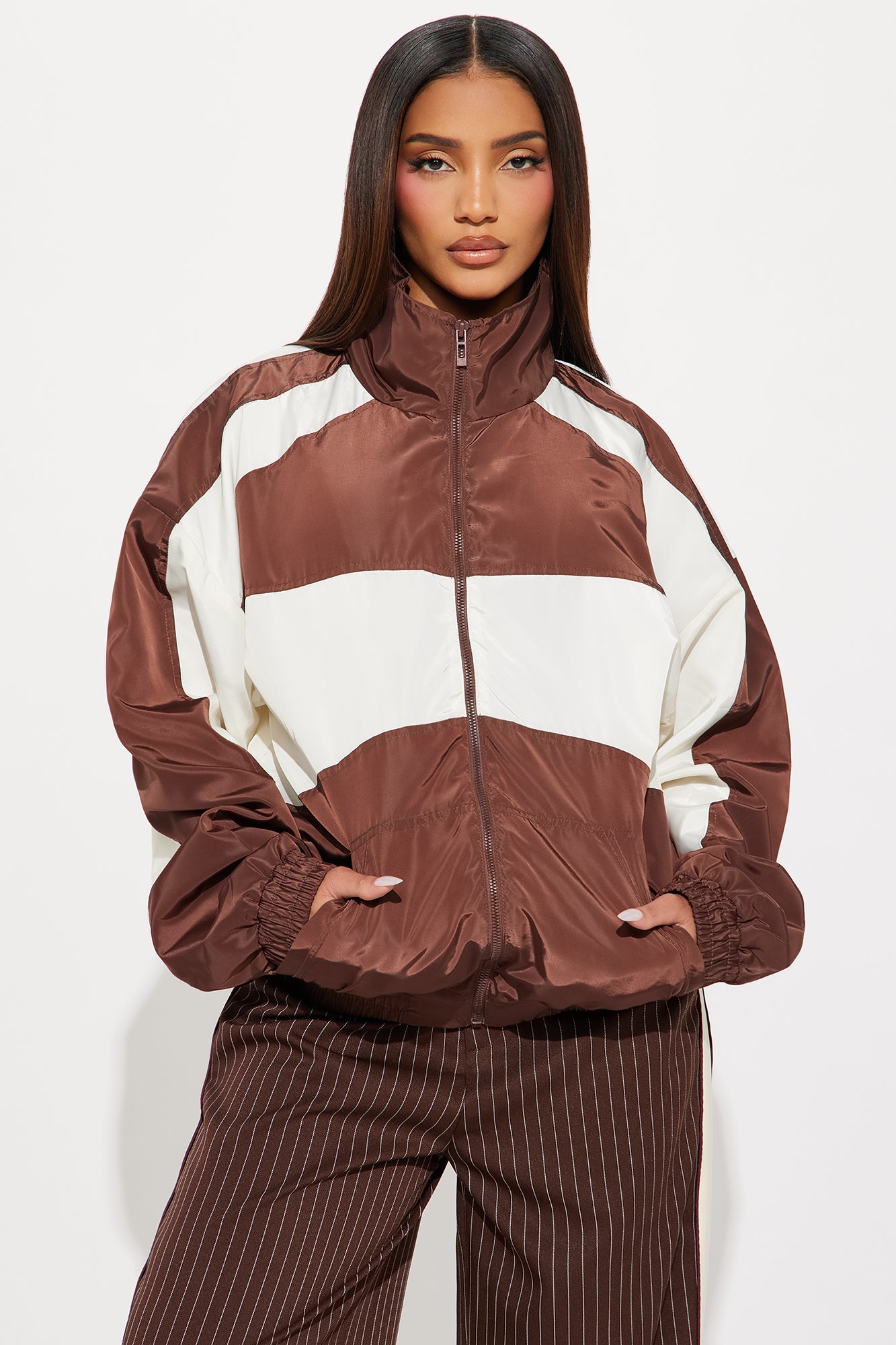 Gone Hiking Windbreaker - Chocolate/Combo