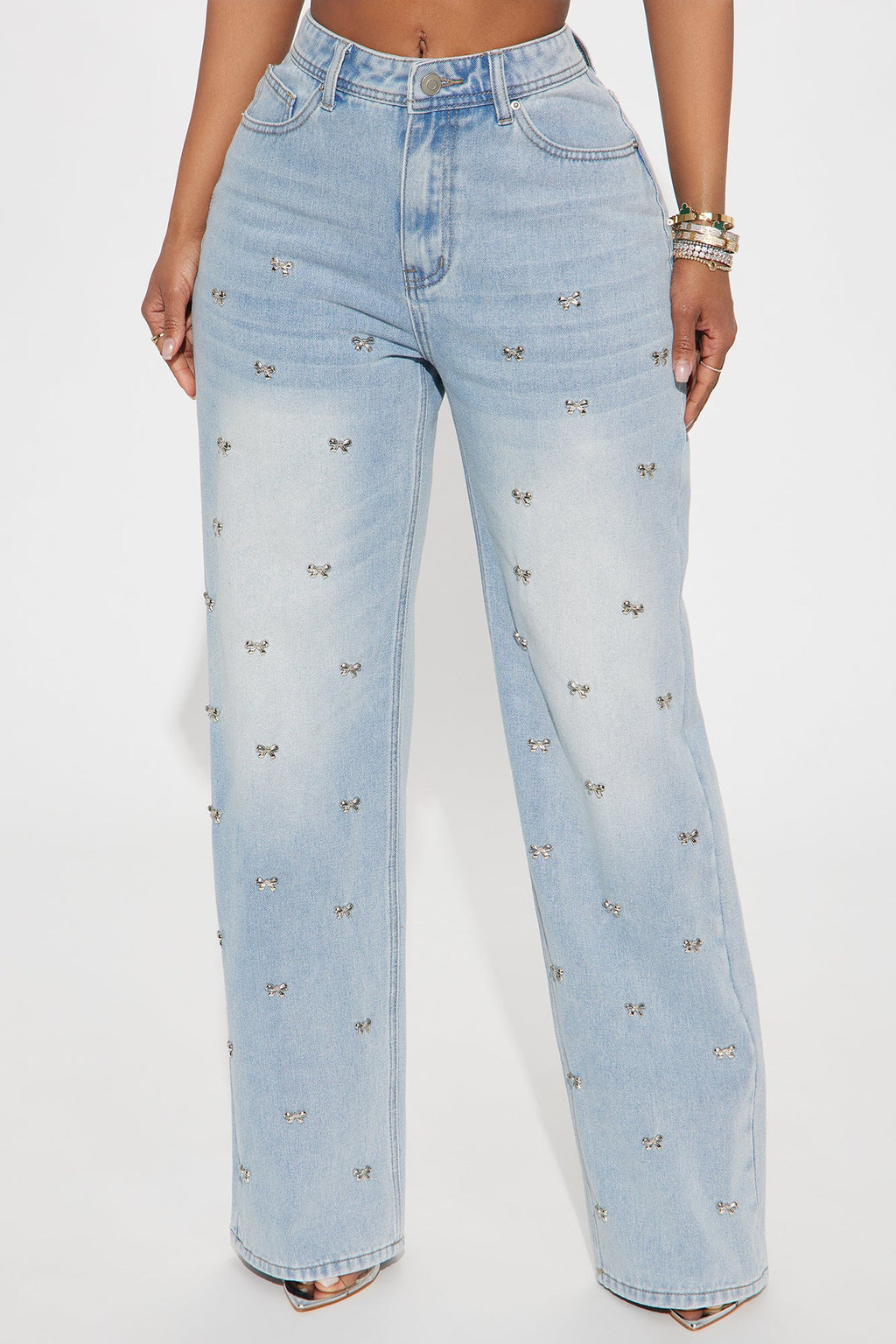 Emery Embellished Bow Straight Leg Jeans - Light Wash