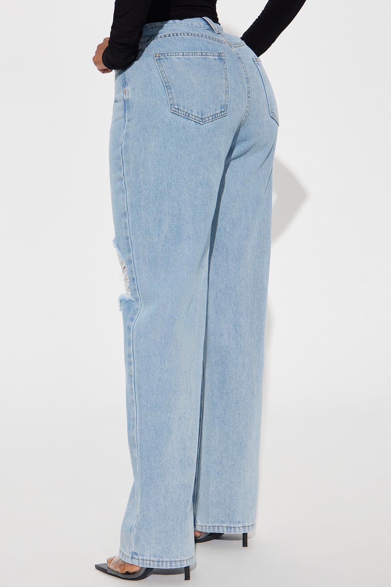 Archer Crossover Distressed Straight Leg Jeans - Light Wash