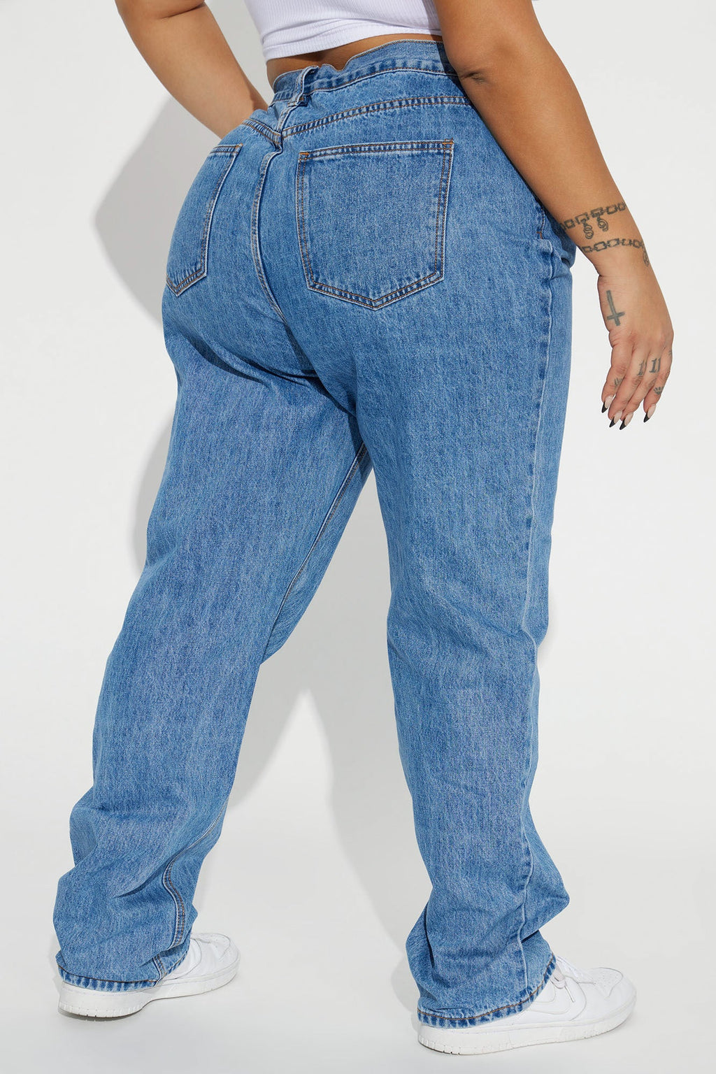 Crossover Straight Leg Jeans - Medium Wash