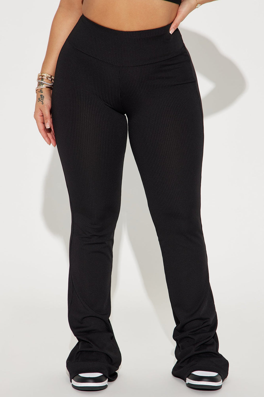 Amber Ribbed Flare Pant - Black