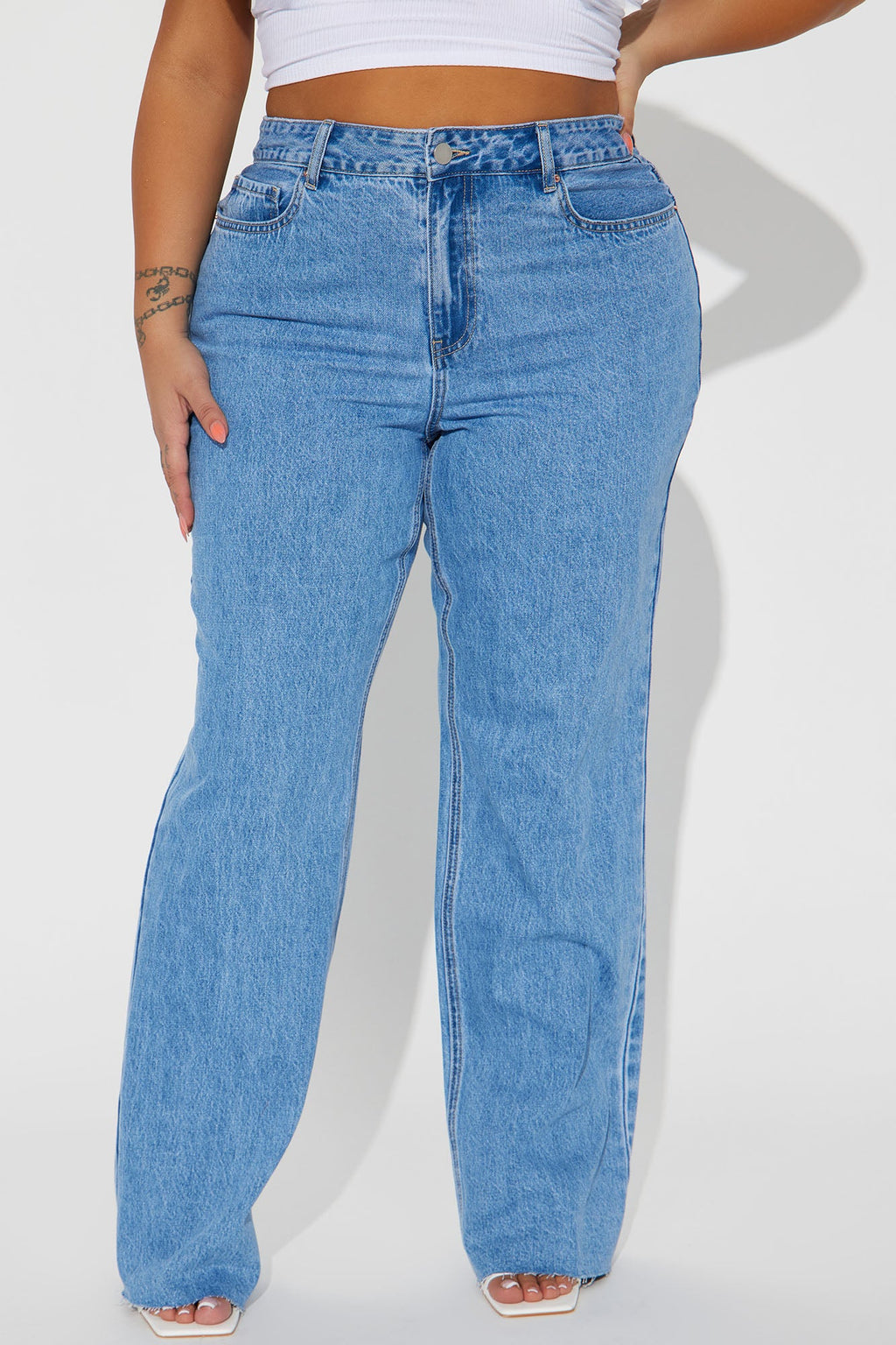Winona 90's Wide Leg Jeans - Medium Blue Wash