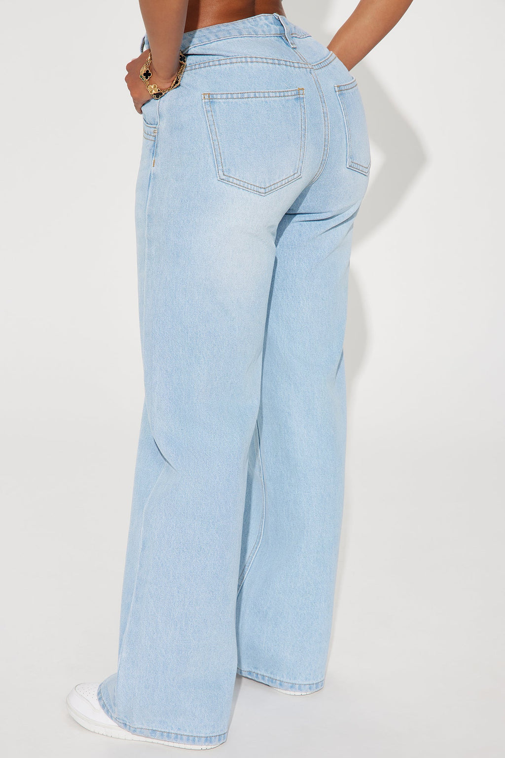 Calling It Off Baggy Jeans - Light Wash