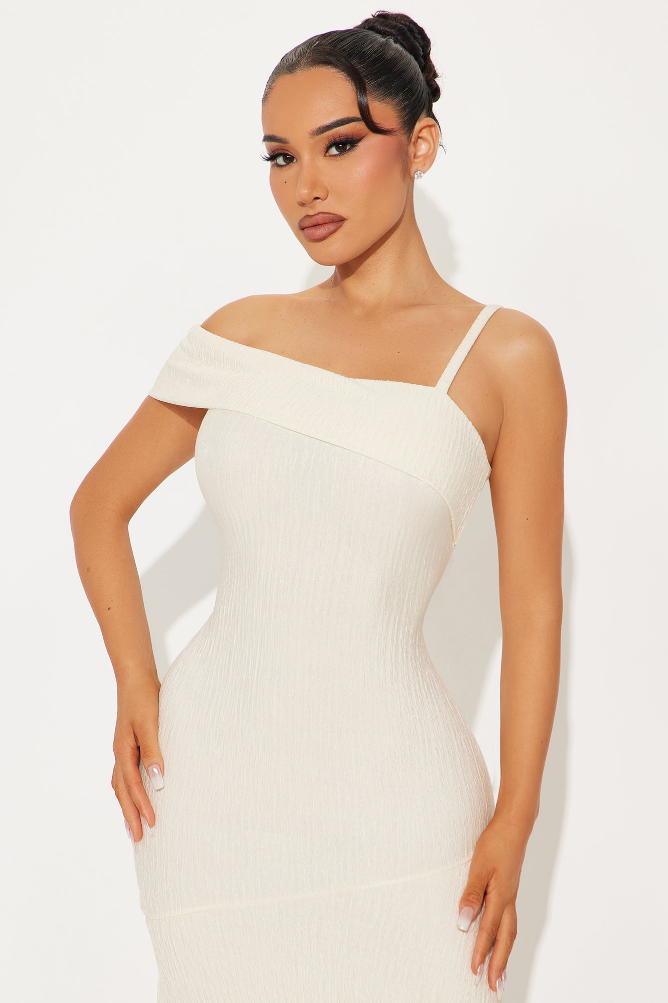 Mary Off Shoulder Midi Dress - Cream