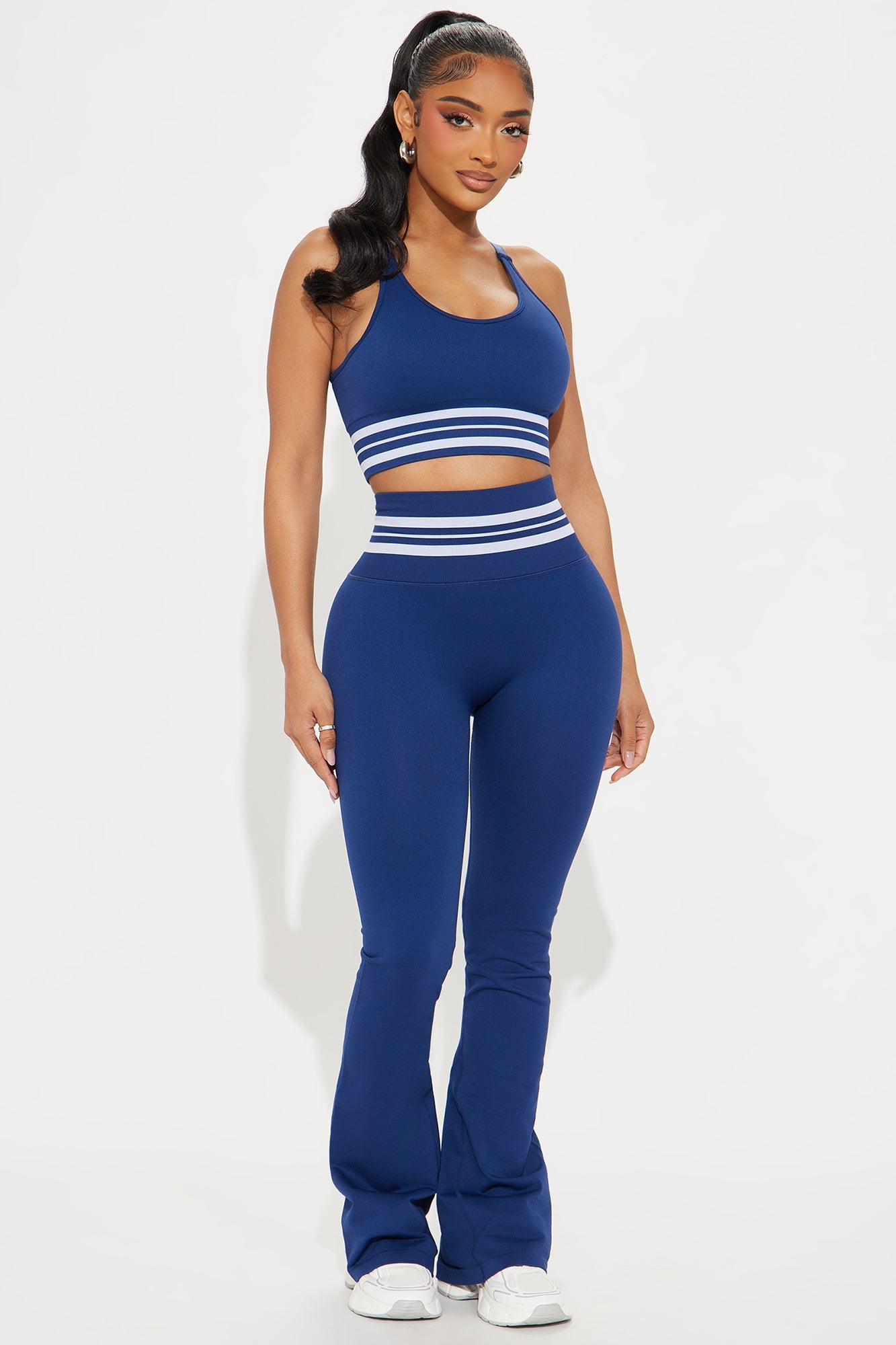 Caddy Crew Flex Seamless Sports Bra - Midnight Blue