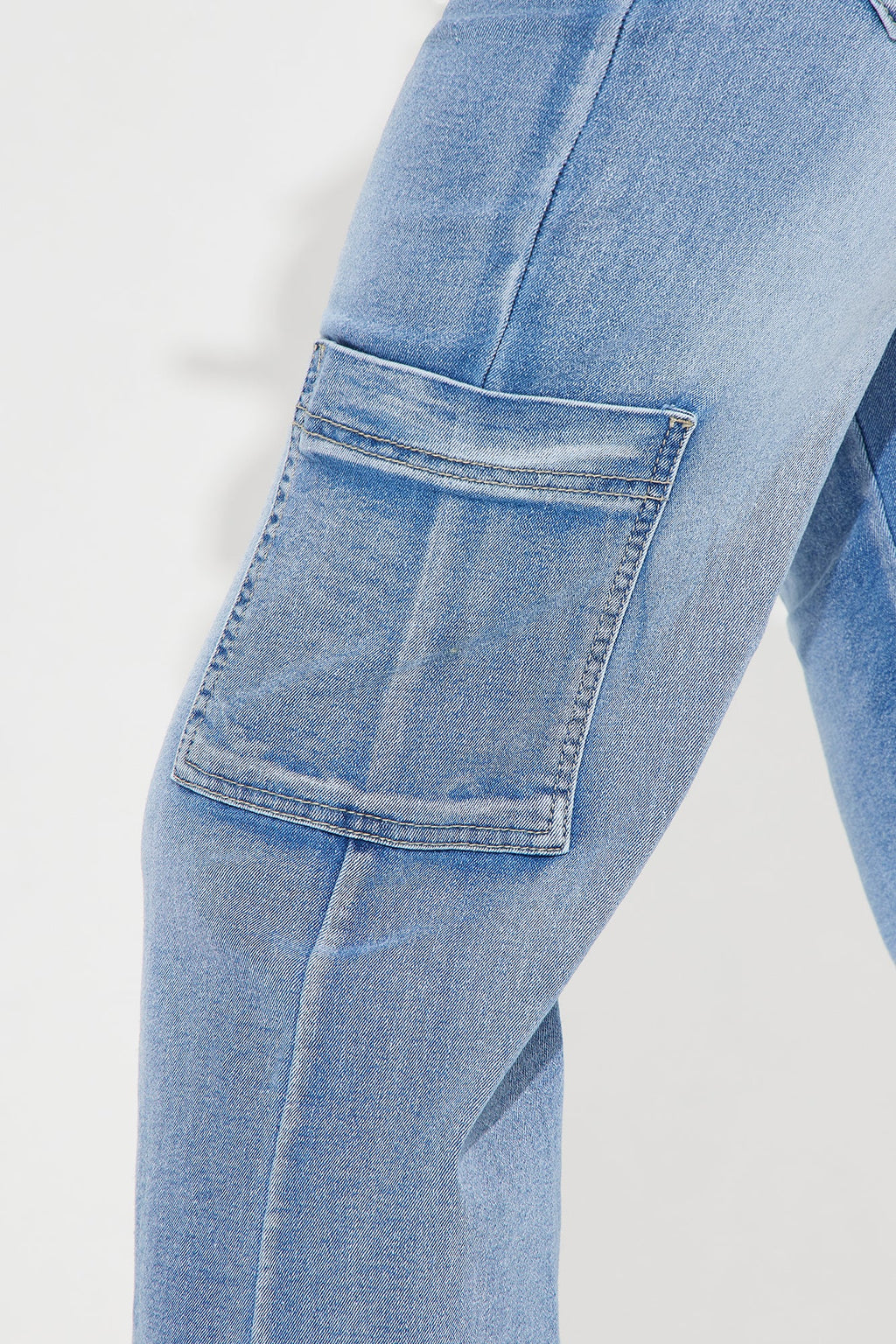 Counting On It Cargo Stretch Flare Jeans - Medium Wash