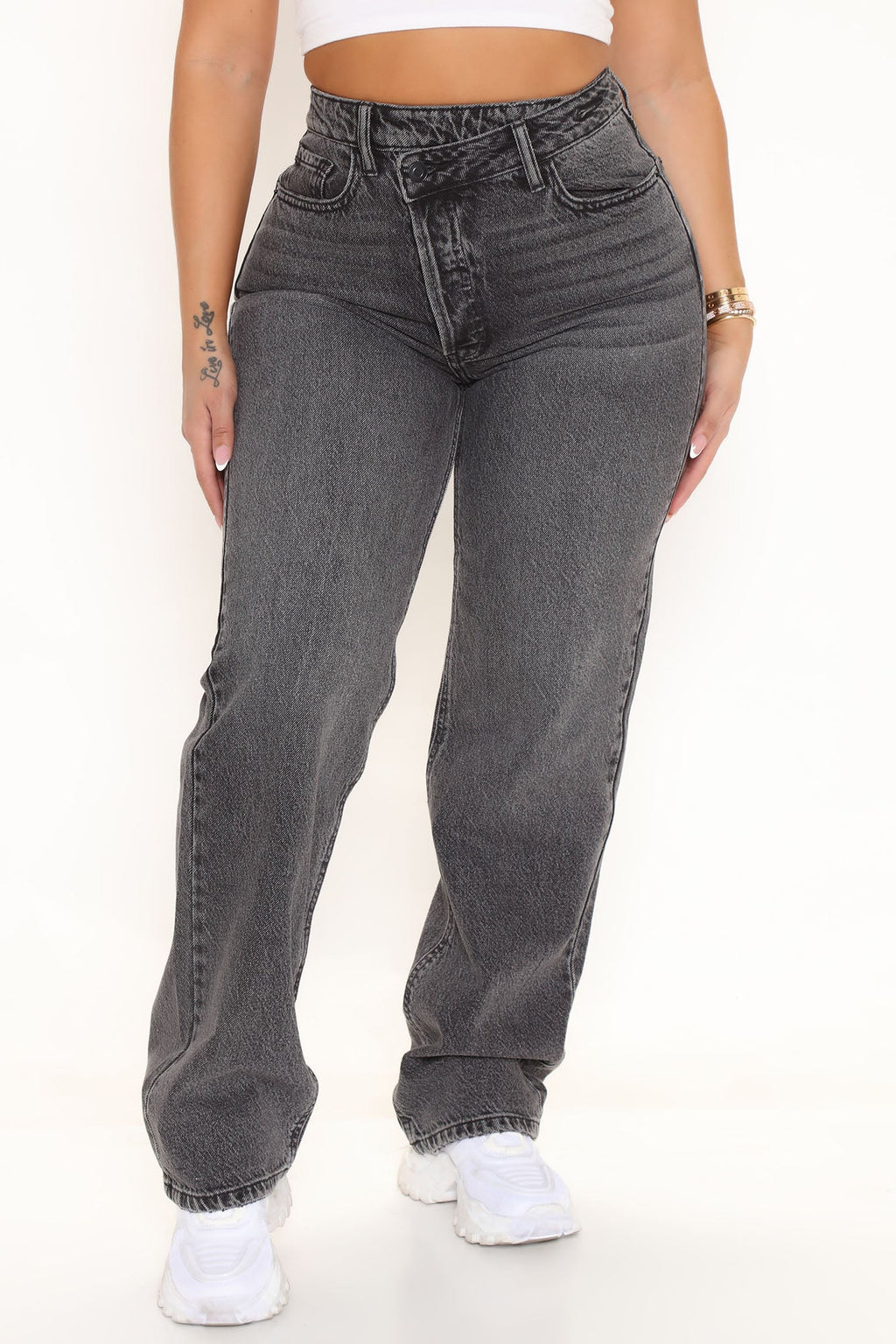 The Crossover Straight Leg Jeans - Black