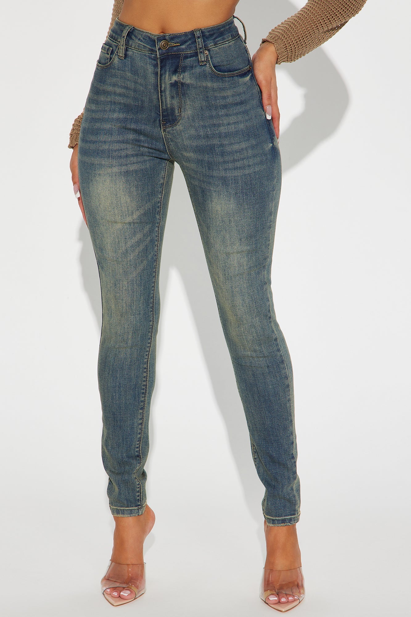 Isla Sculpting Skinny Jeans - Medium Wash