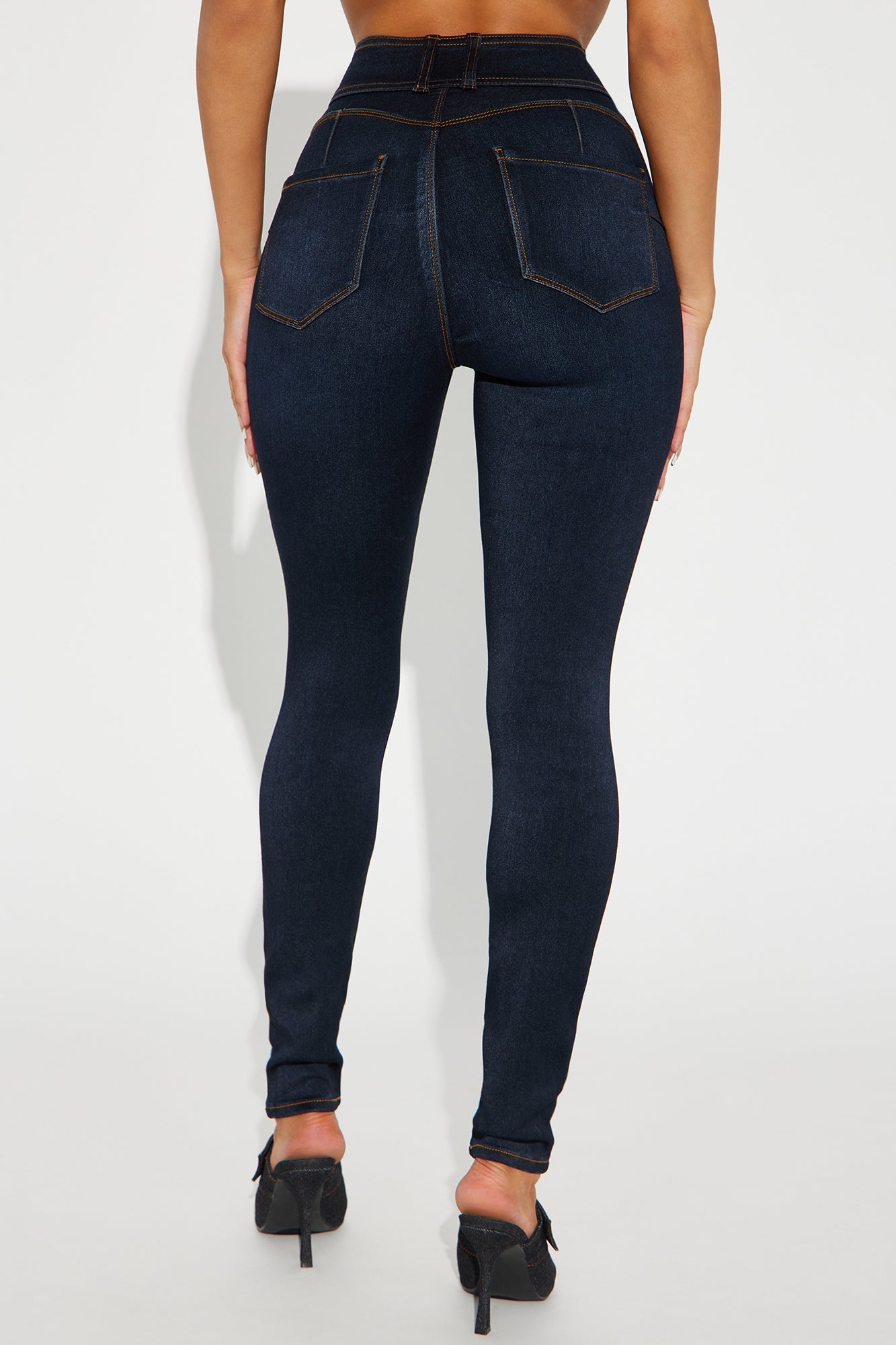Snatch Me Tight Booty Lifter Skinny Jeans - Dark Wash