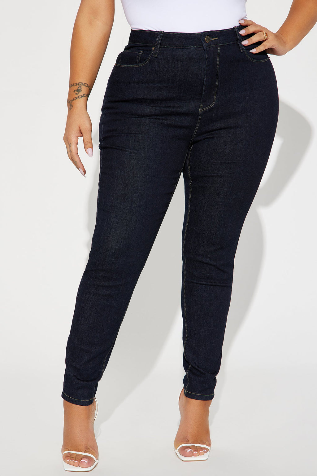 Aria Sculpting Skinny Jeans - Dark Wash