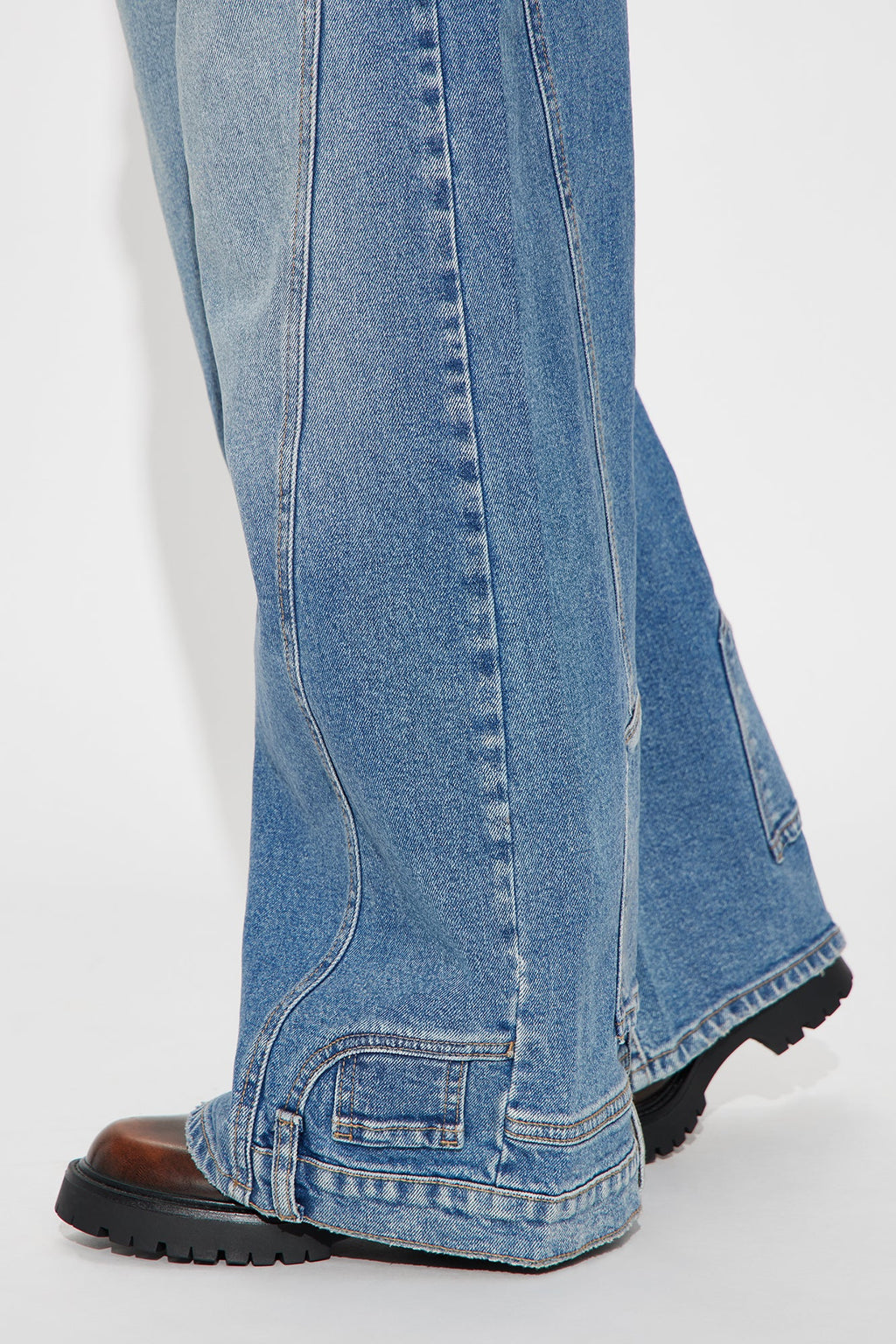 Zene Reconstructed Wide Leg Jeans - Medium Wash