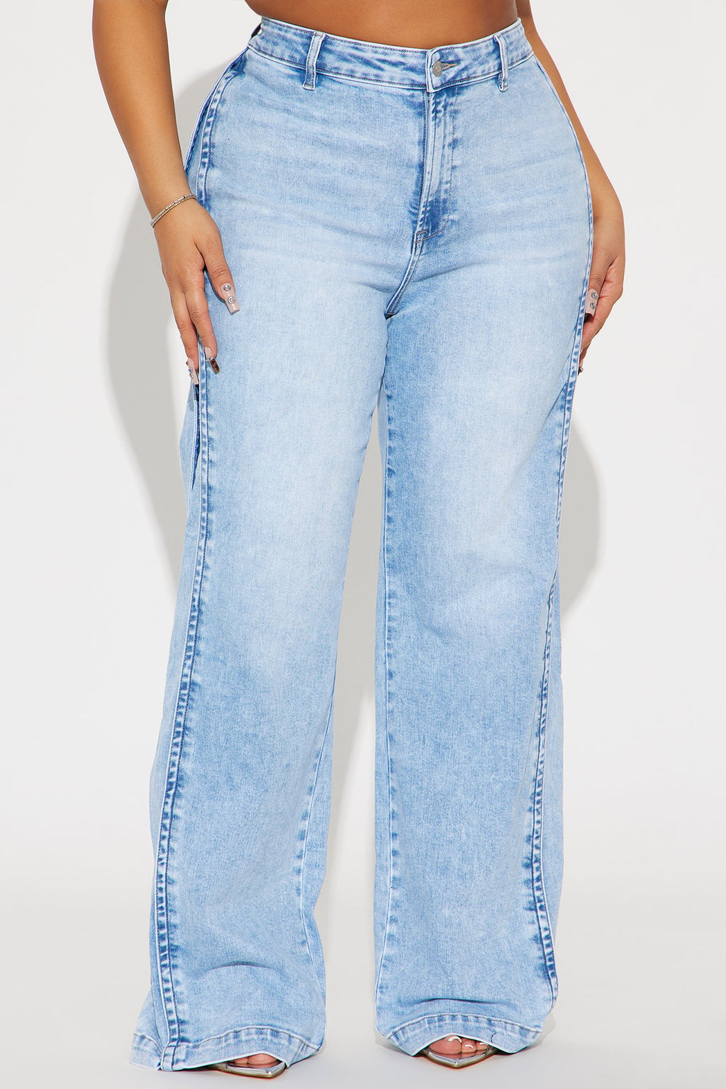 Already Moved On Stretch Wide Leg Jeans - Light Wash