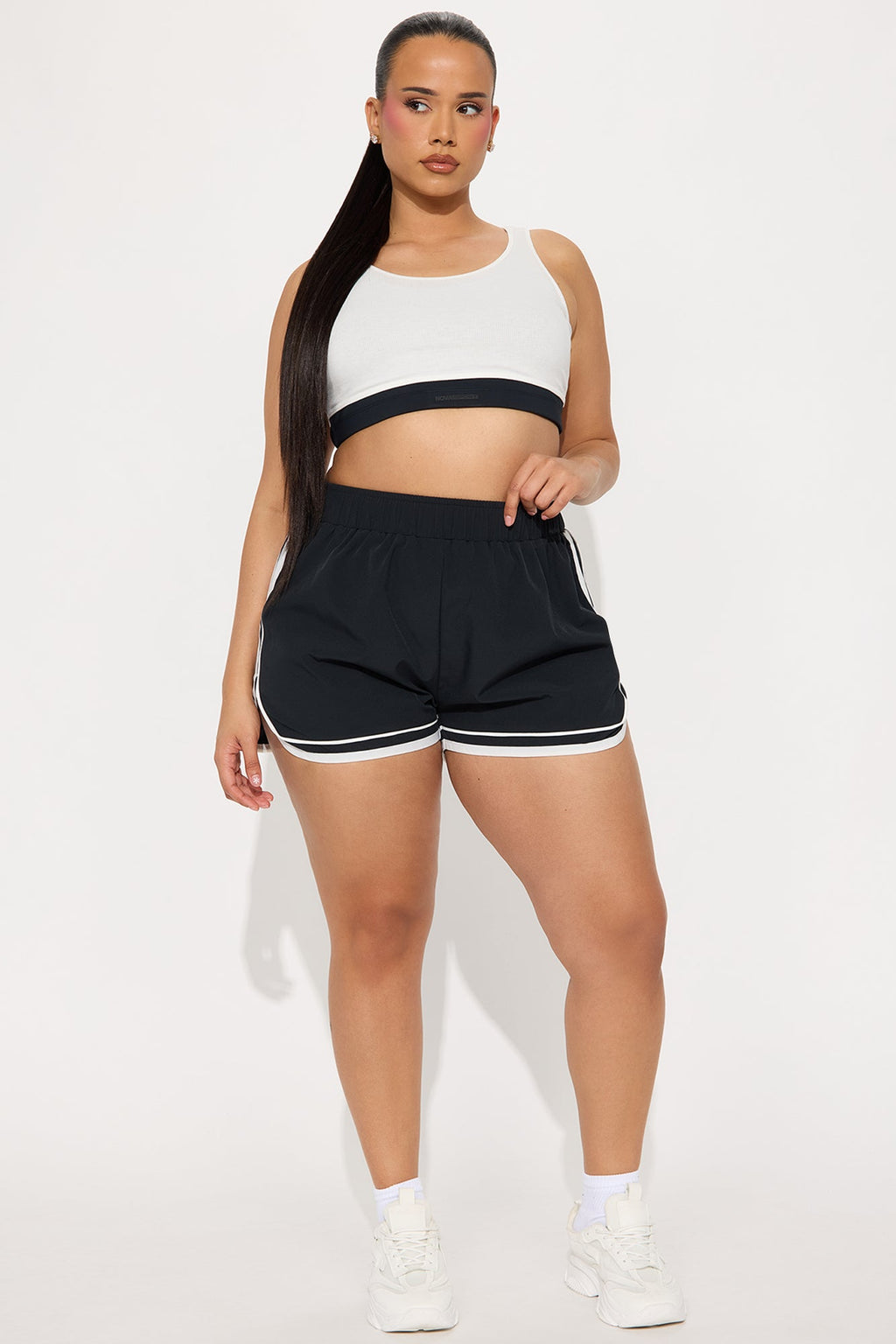Cross Court Elevate Double Layered Sports Bra - White/Black