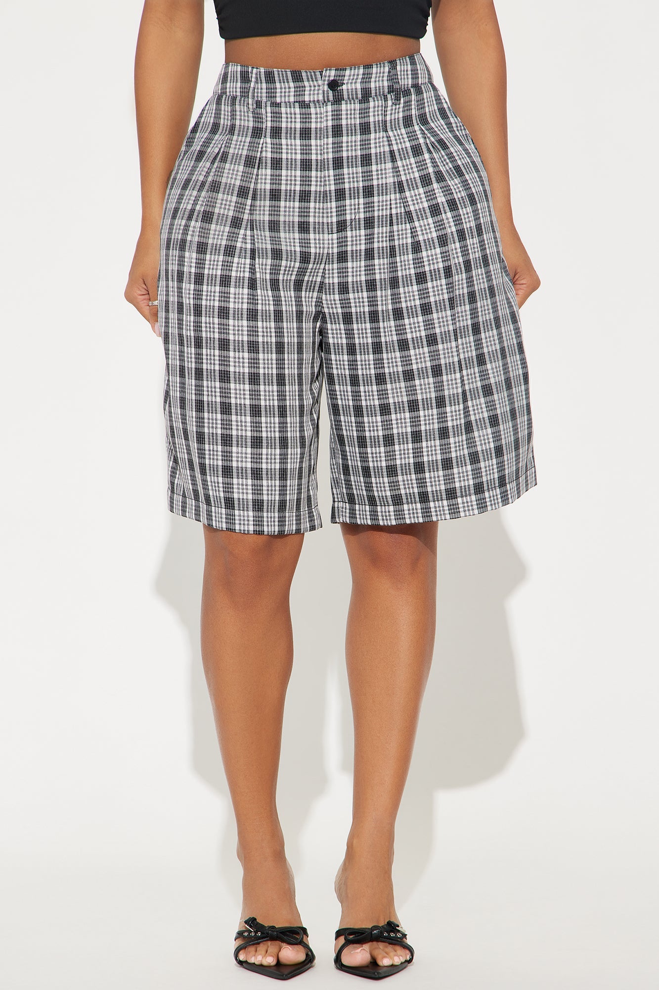 Can't Help My Behavior Plaid Bermuda Short - Black
