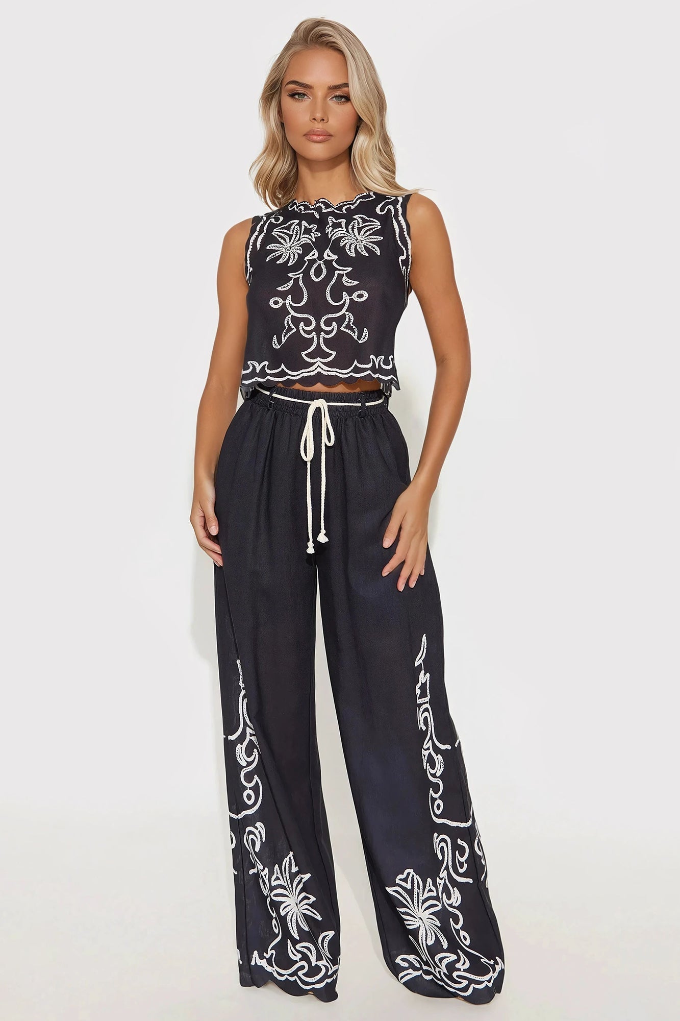 Under The Palm Linen Pant Set - Black