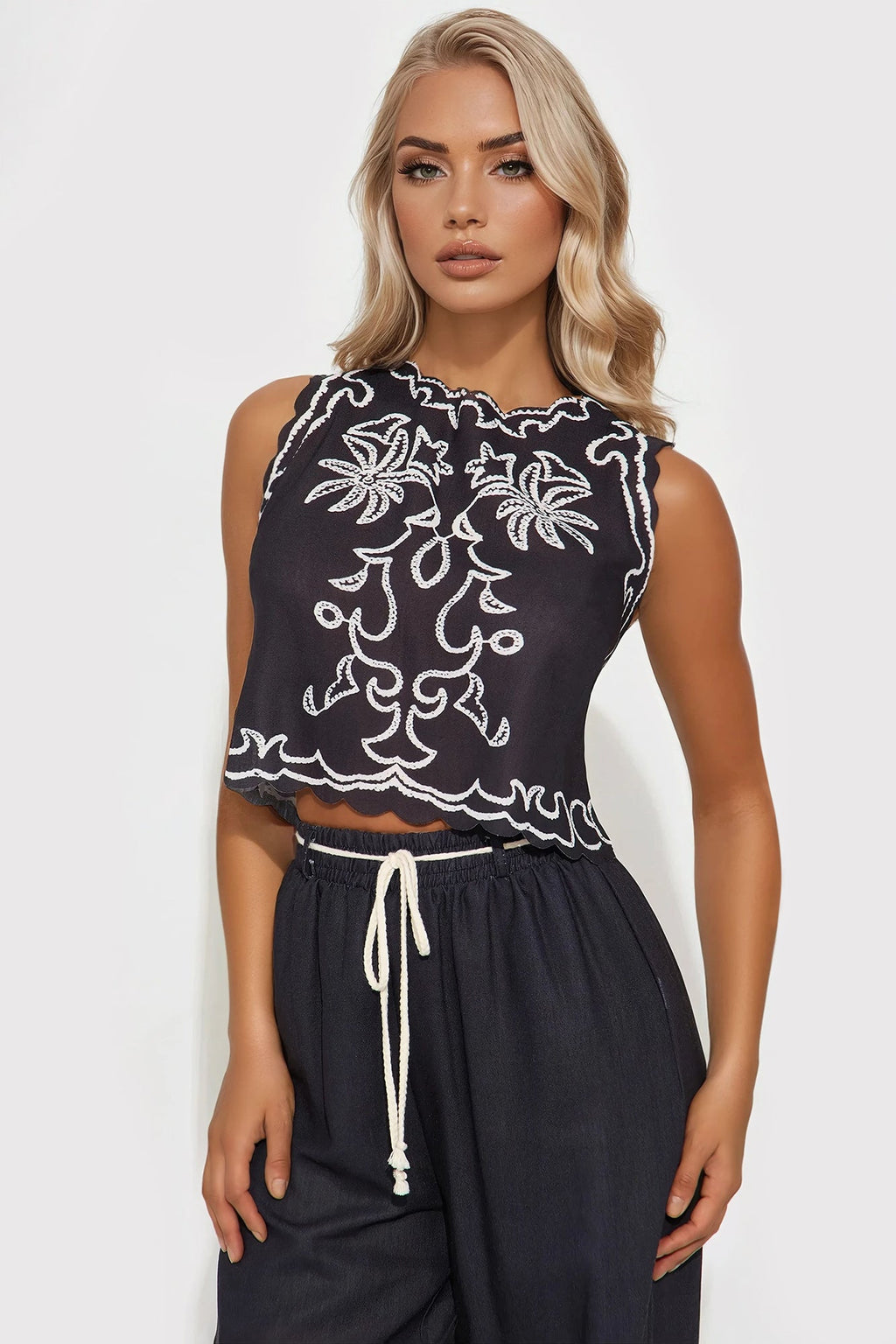 Under The Palm Linen Pant Set - Black