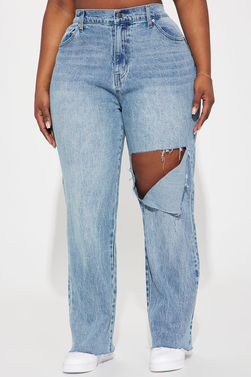 Catching Your Eye Stretch Straight Leg Jeans - Light Wash