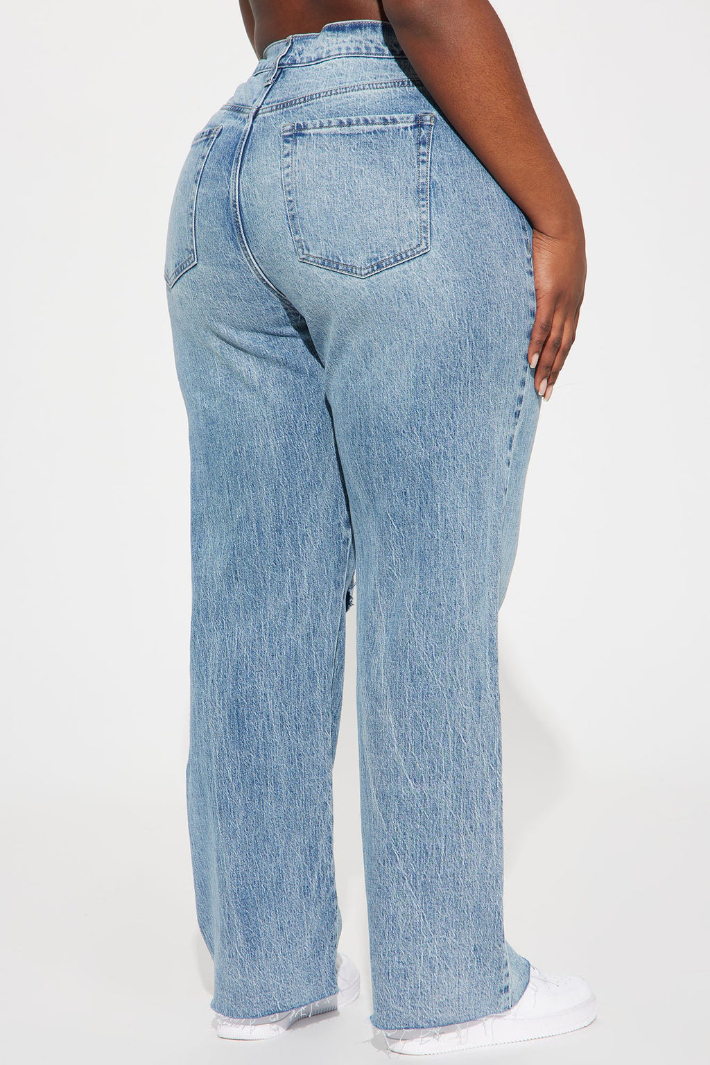 Catching Your Eye Stretch Straight Leg Jeans - Light Wash