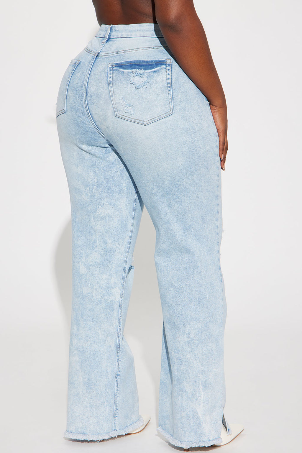 Venecia Two Way Closure Straight Leg Jeans - Light Wash