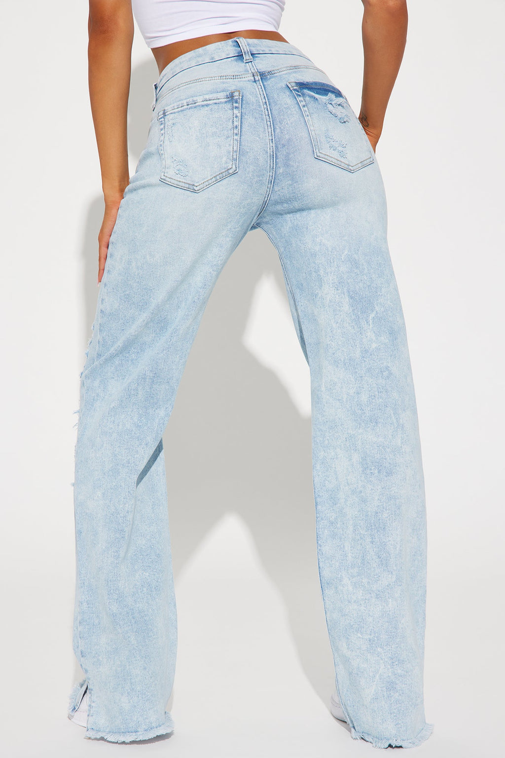 Venecia Two Way Closure Straight Leg Jeans - Light Wash