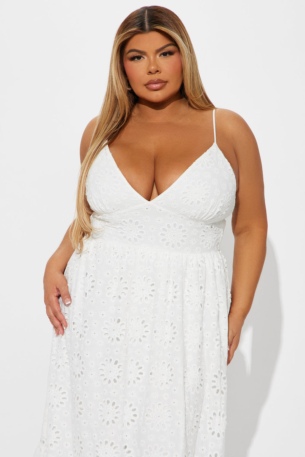 Amber Eyelet Maxi Dress - White