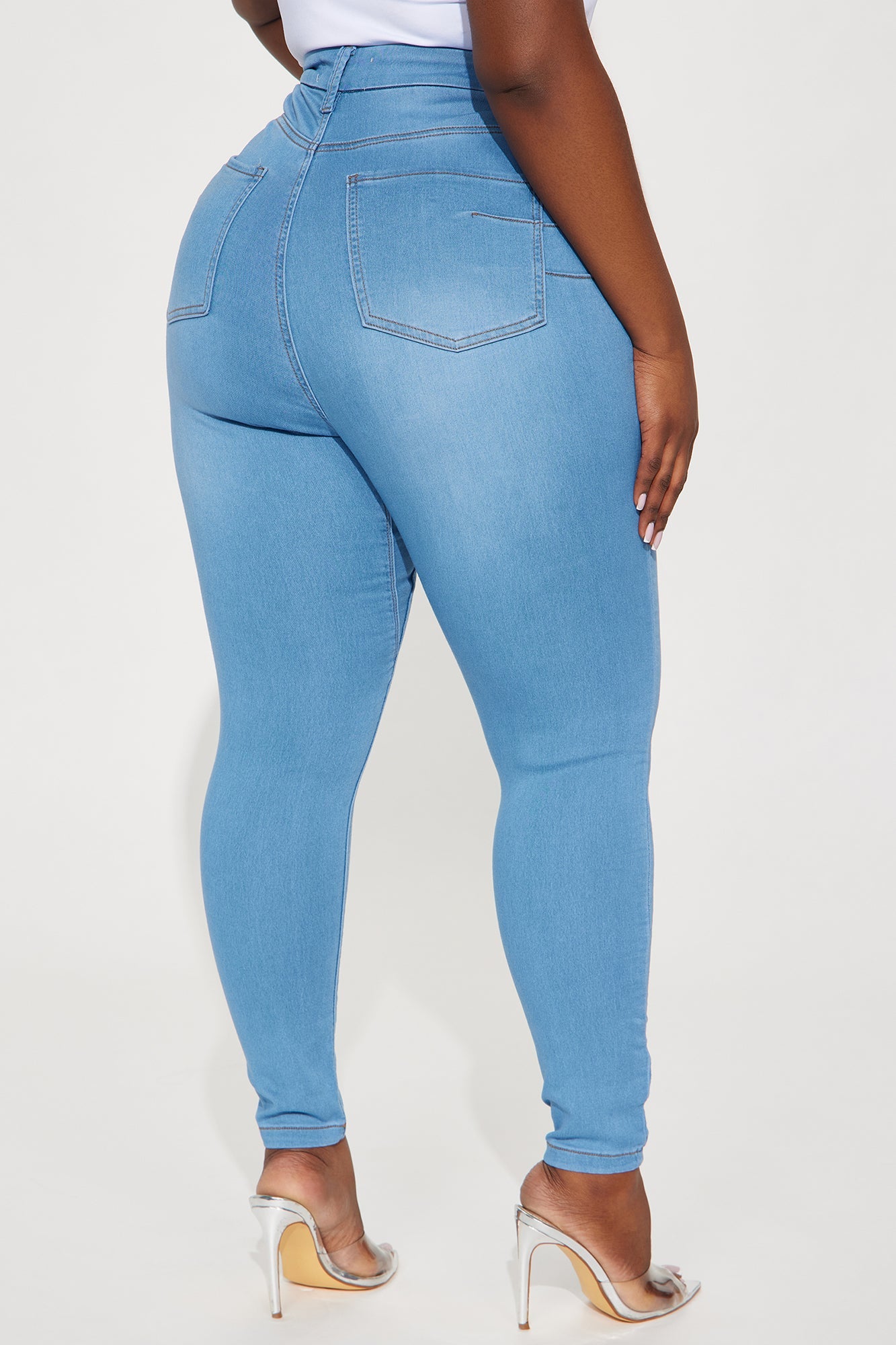 Can't Deny You Sculpting Skinny Jeans - Light Wash