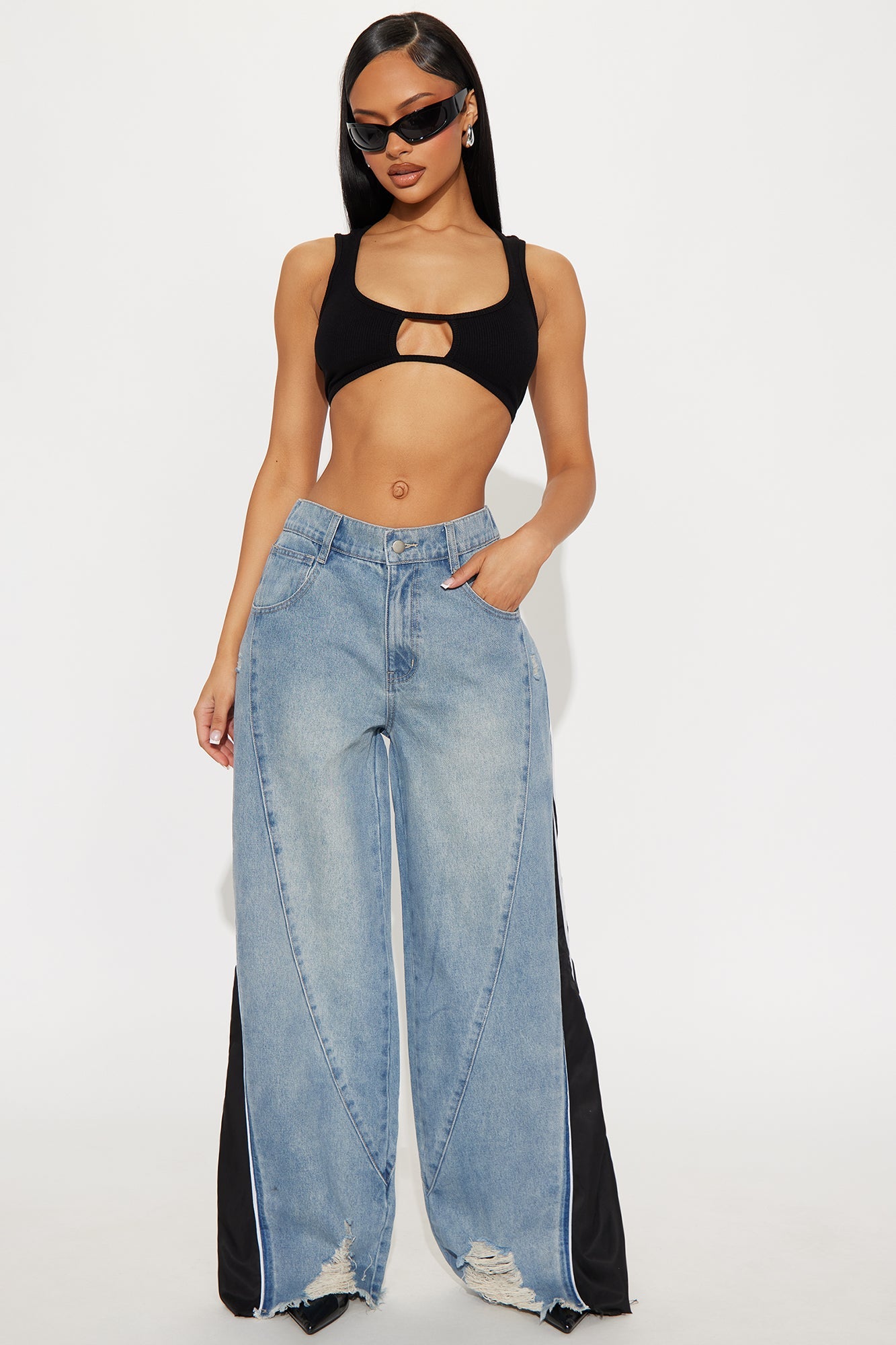 Shoot Your Shot Elastic Waistband Baggy Jeans - Medium Wash