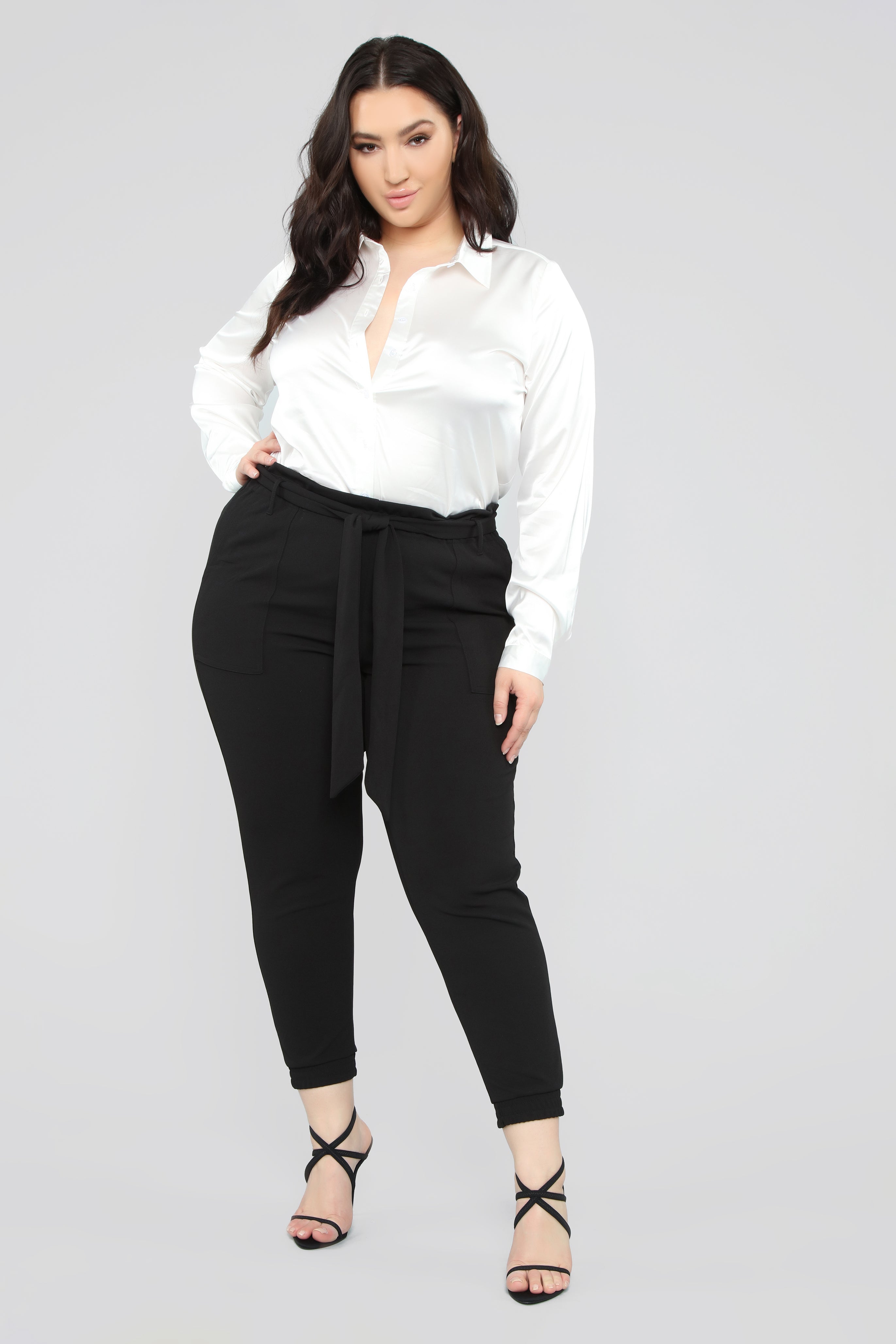 Smooth Talkin' Button Down Top - White