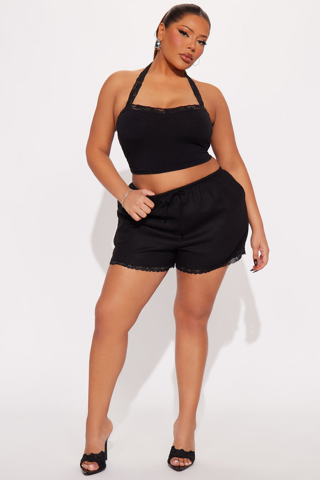 Be Where You Are Short - Black