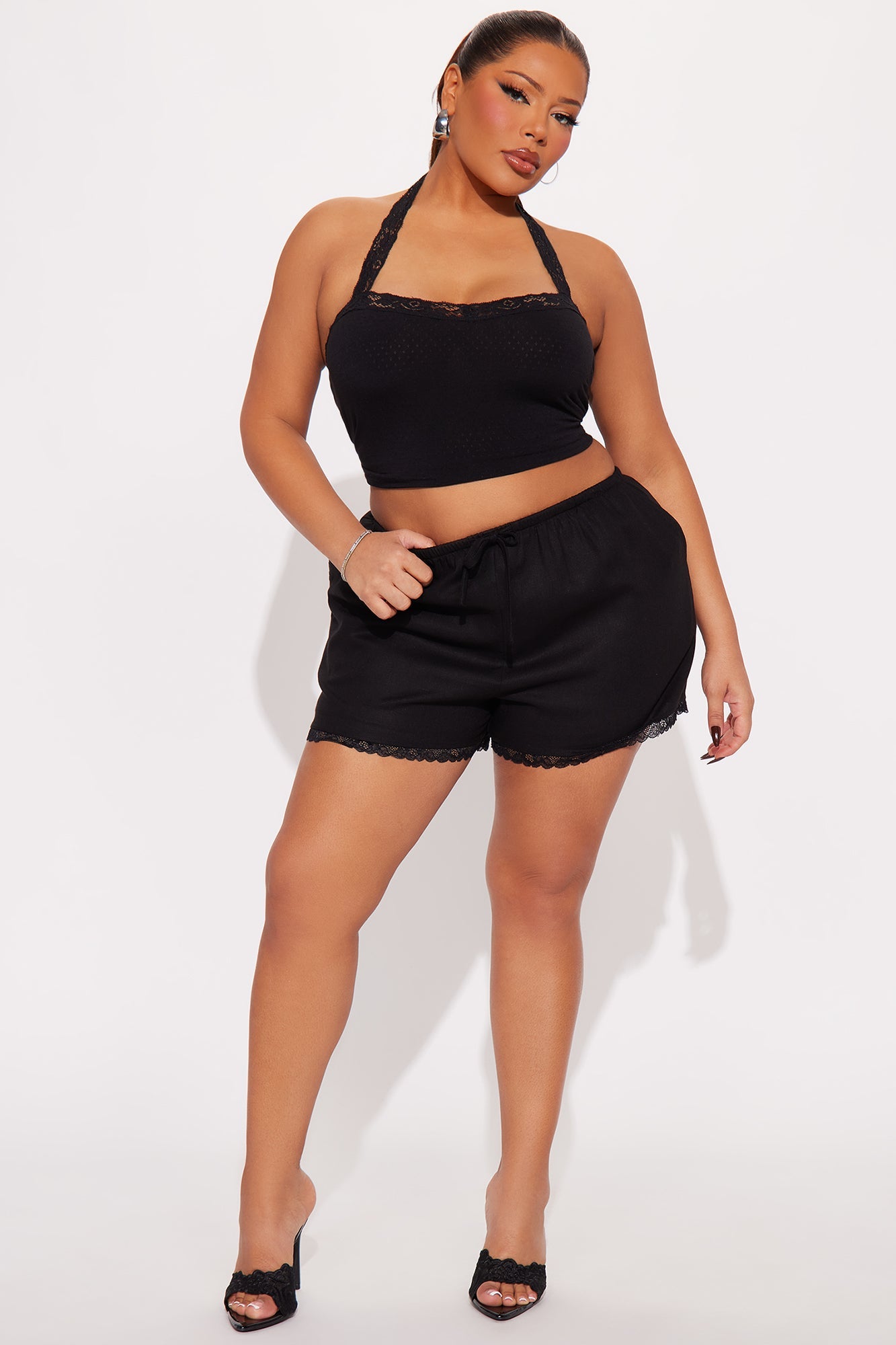 Be Where You Are Short - Black