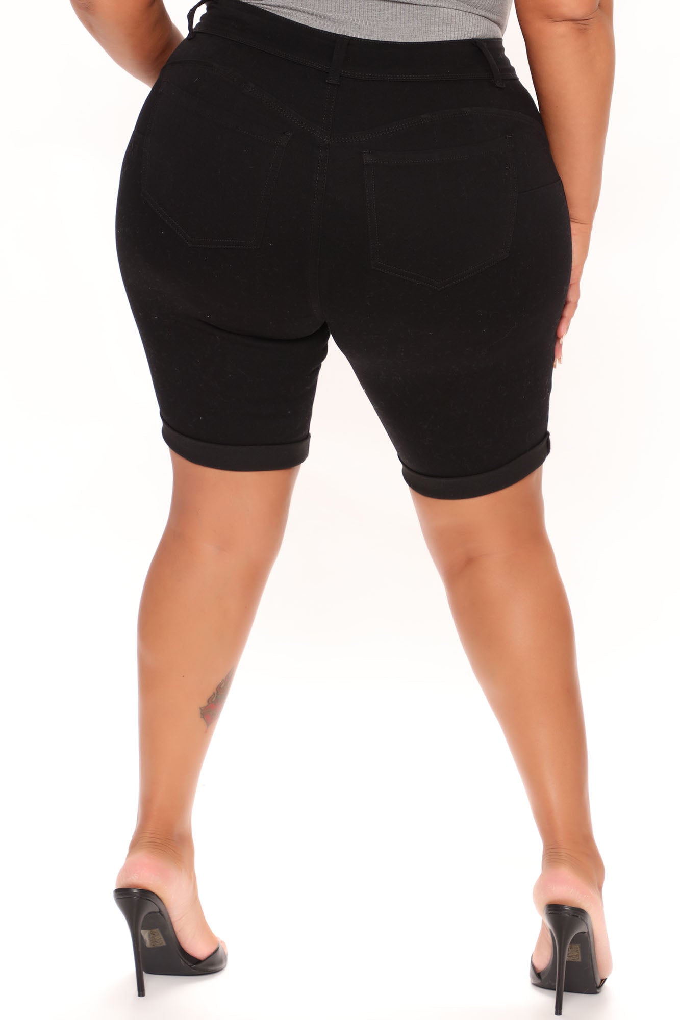 Lift Me Up Bermuda Shorts - Black