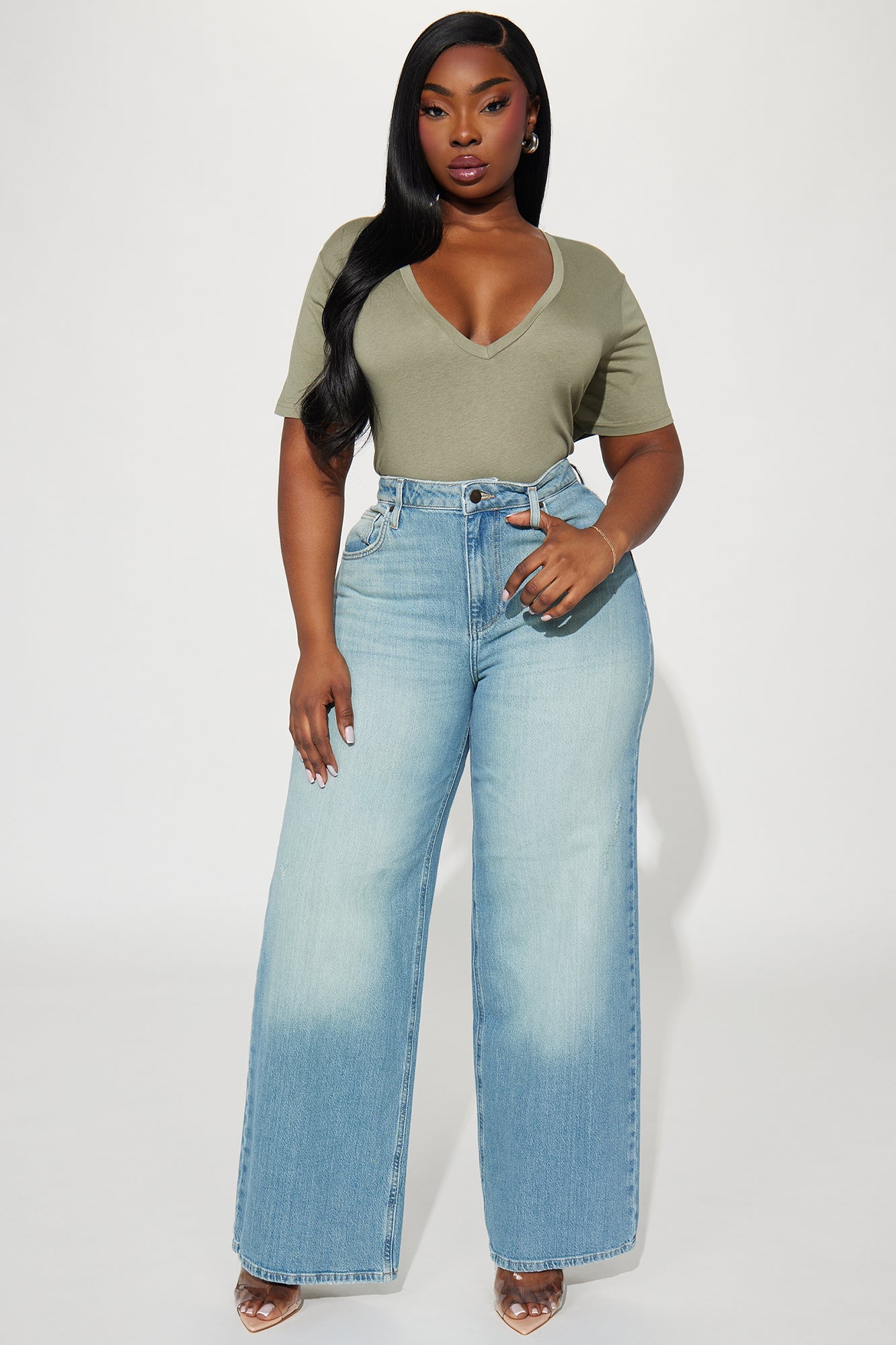 Ava V-Neck Tee - Olive