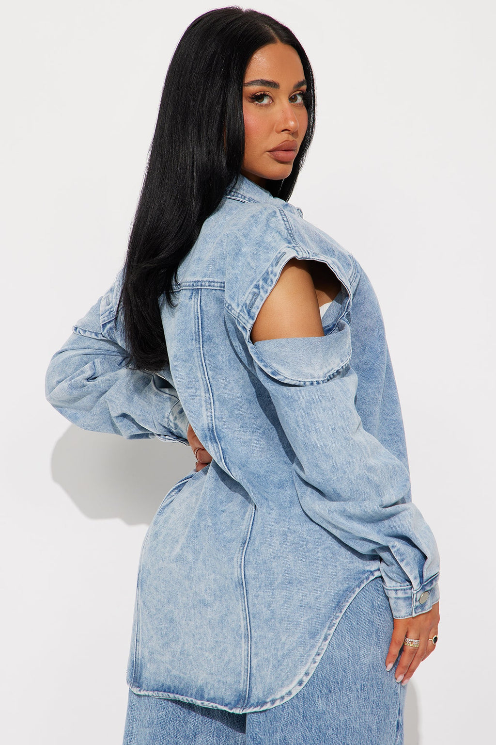 Feeling Grunge Denim Shacket - Light Wash