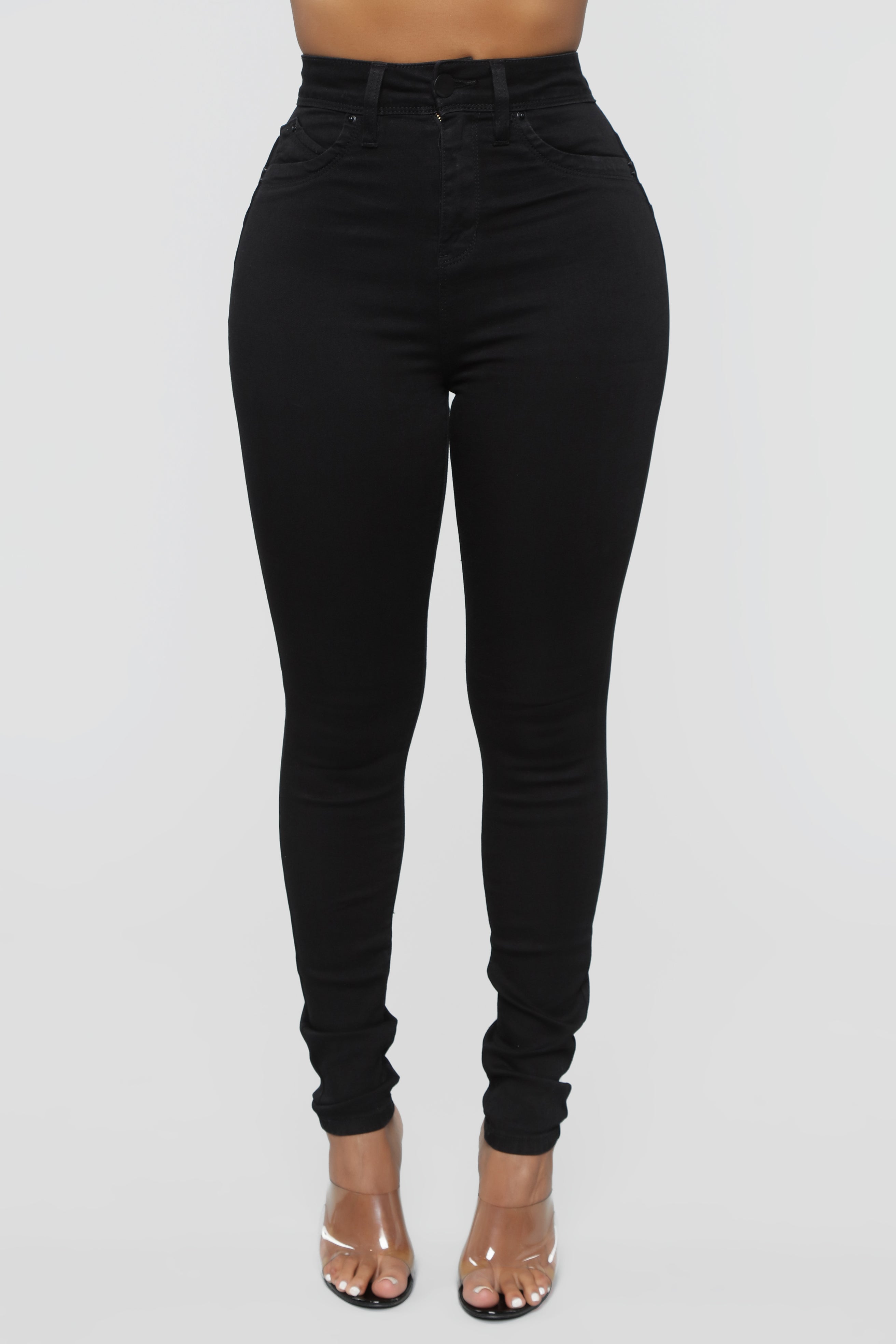 Statuesque Booty Lifting Jeans - Black