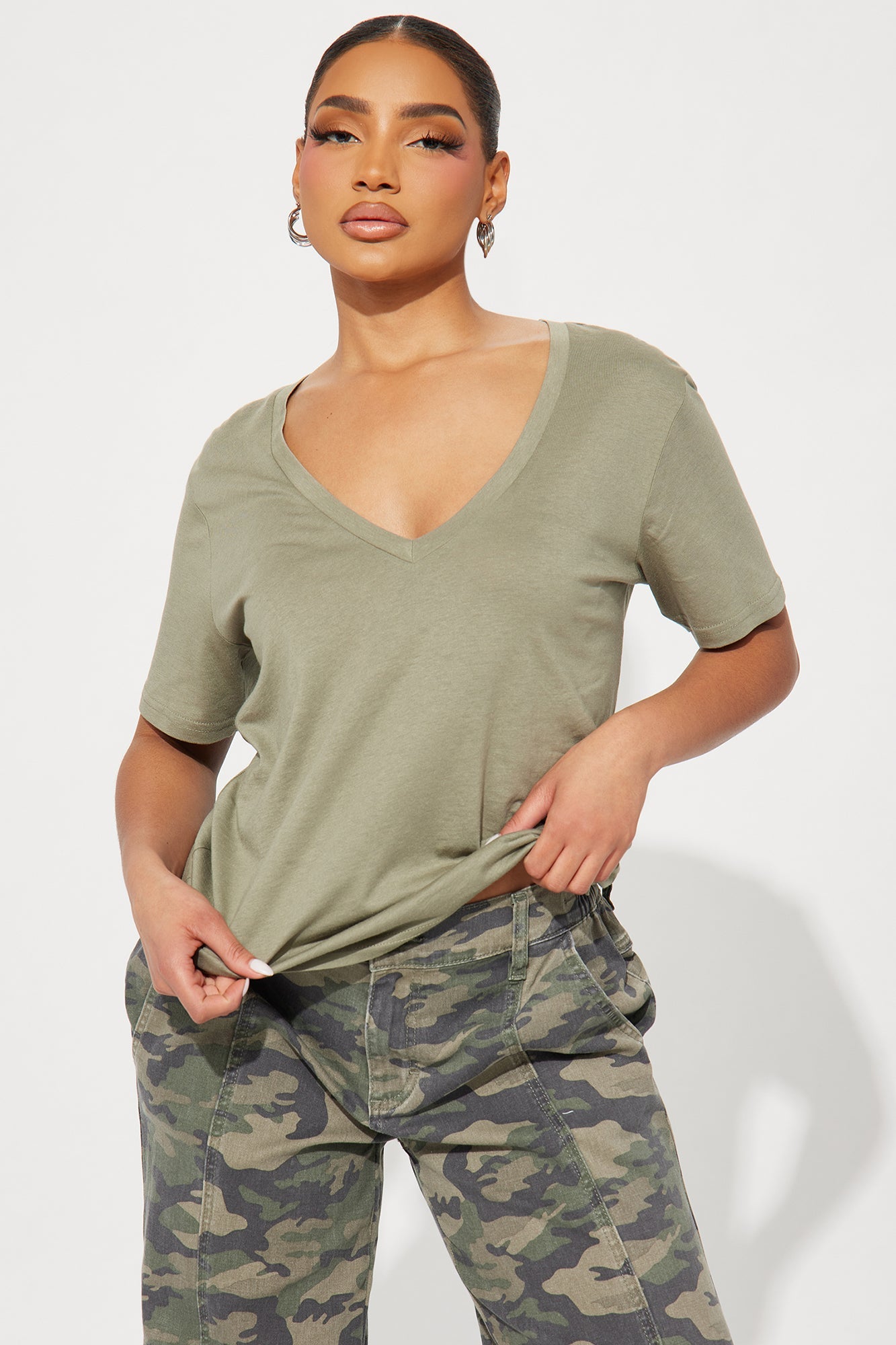 Ava V-Neck Tee - Olive
