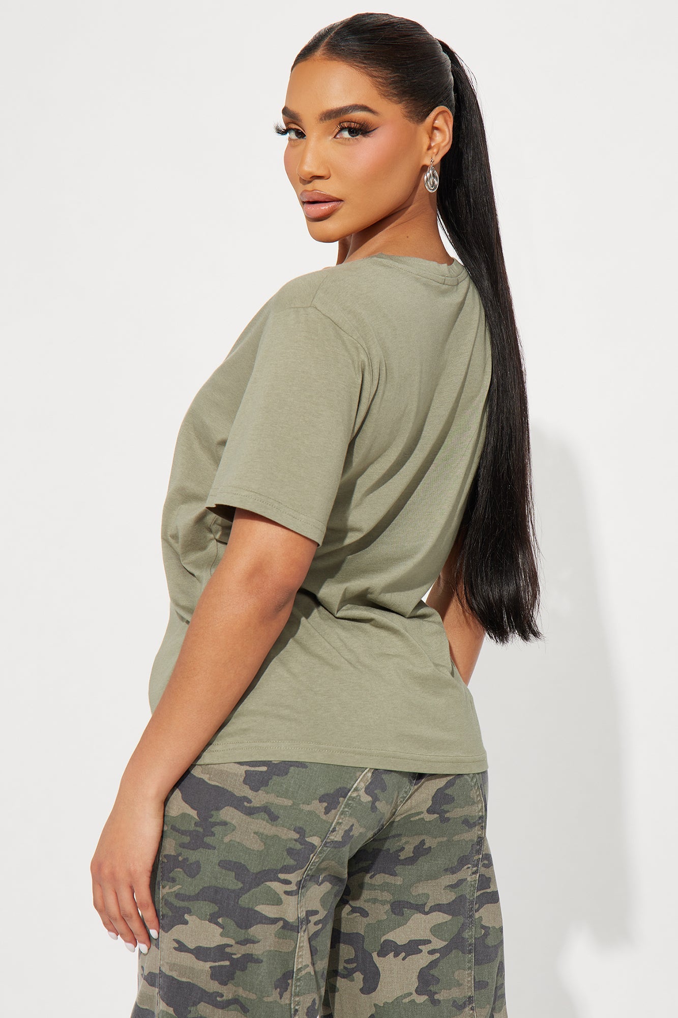 Ava V-Neck Tee - Olive