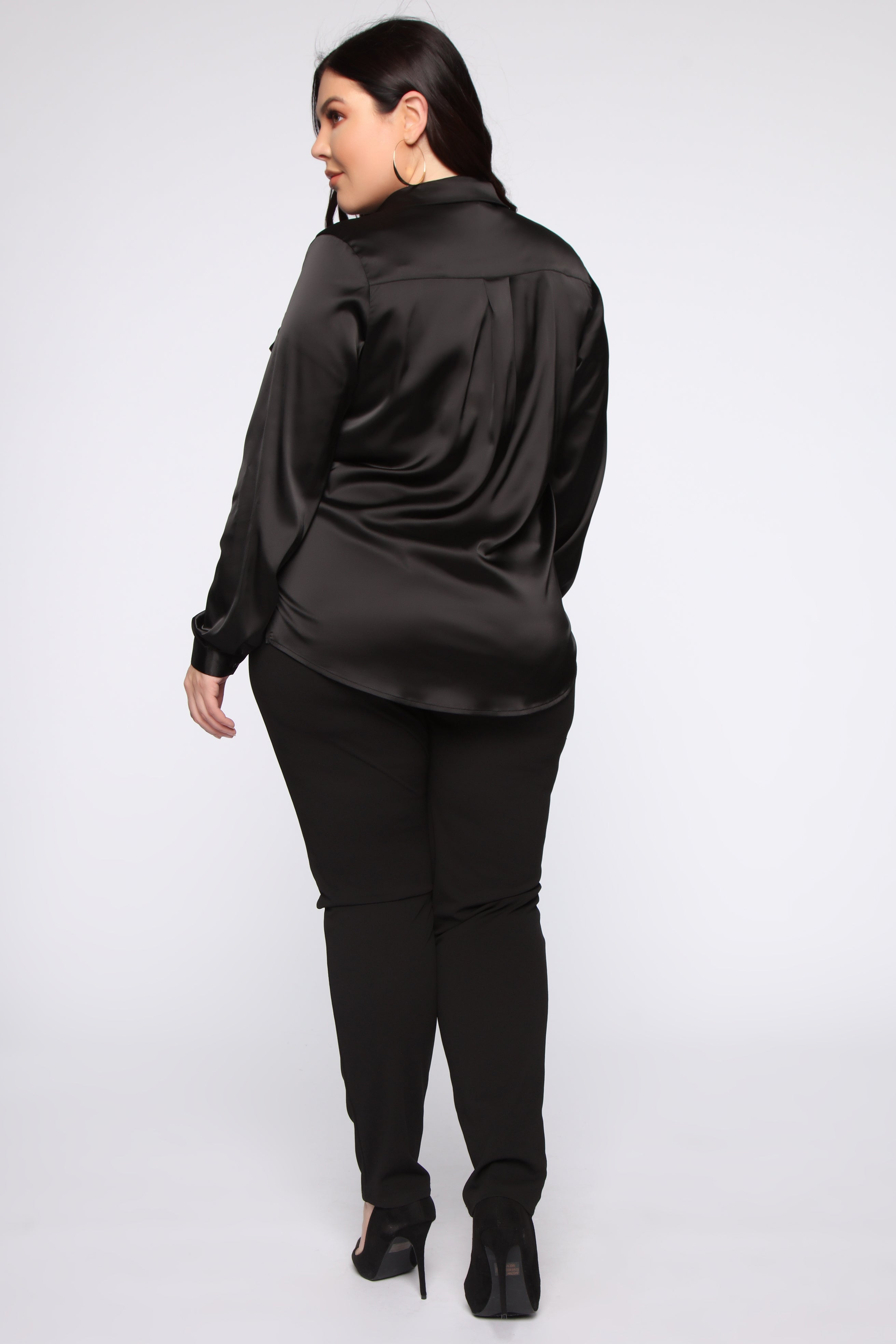 Smooth Talkin' Button Down Top - Black