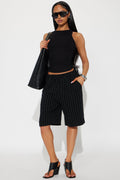 Natasha Linen Bermuda Short - Black
