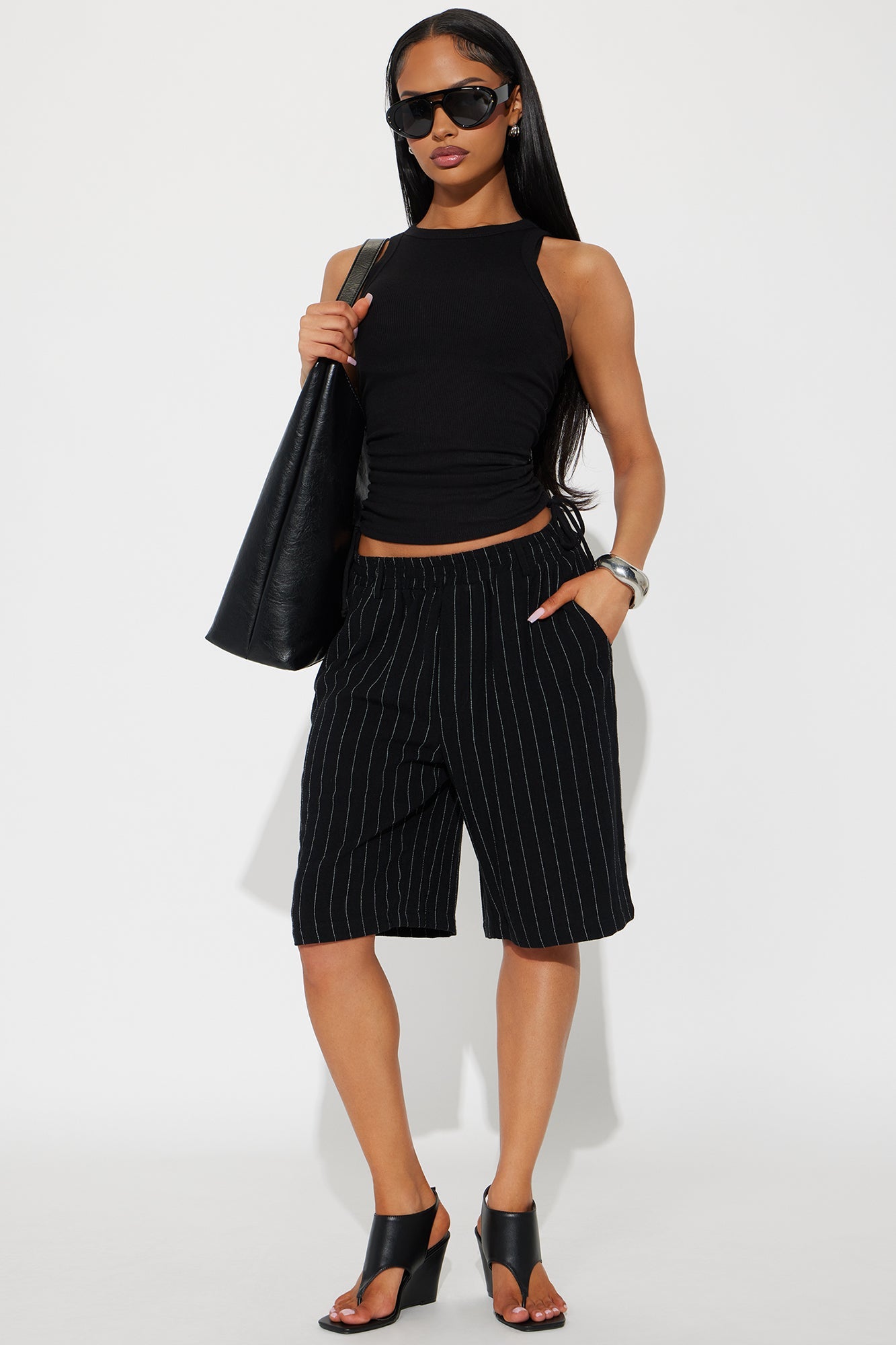 Natasha Linen Bermuda Short - Black