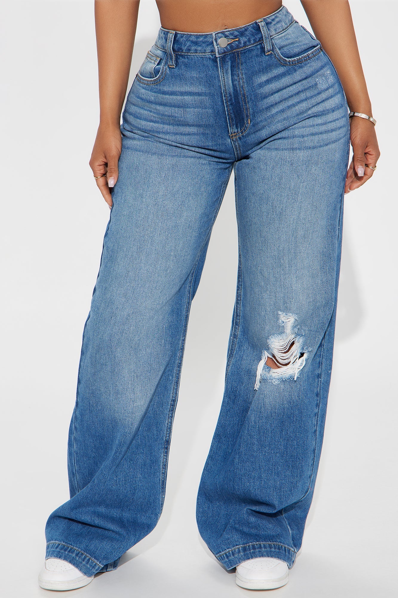 Khai Ripped Wide Leg Jeans - Medium Wash