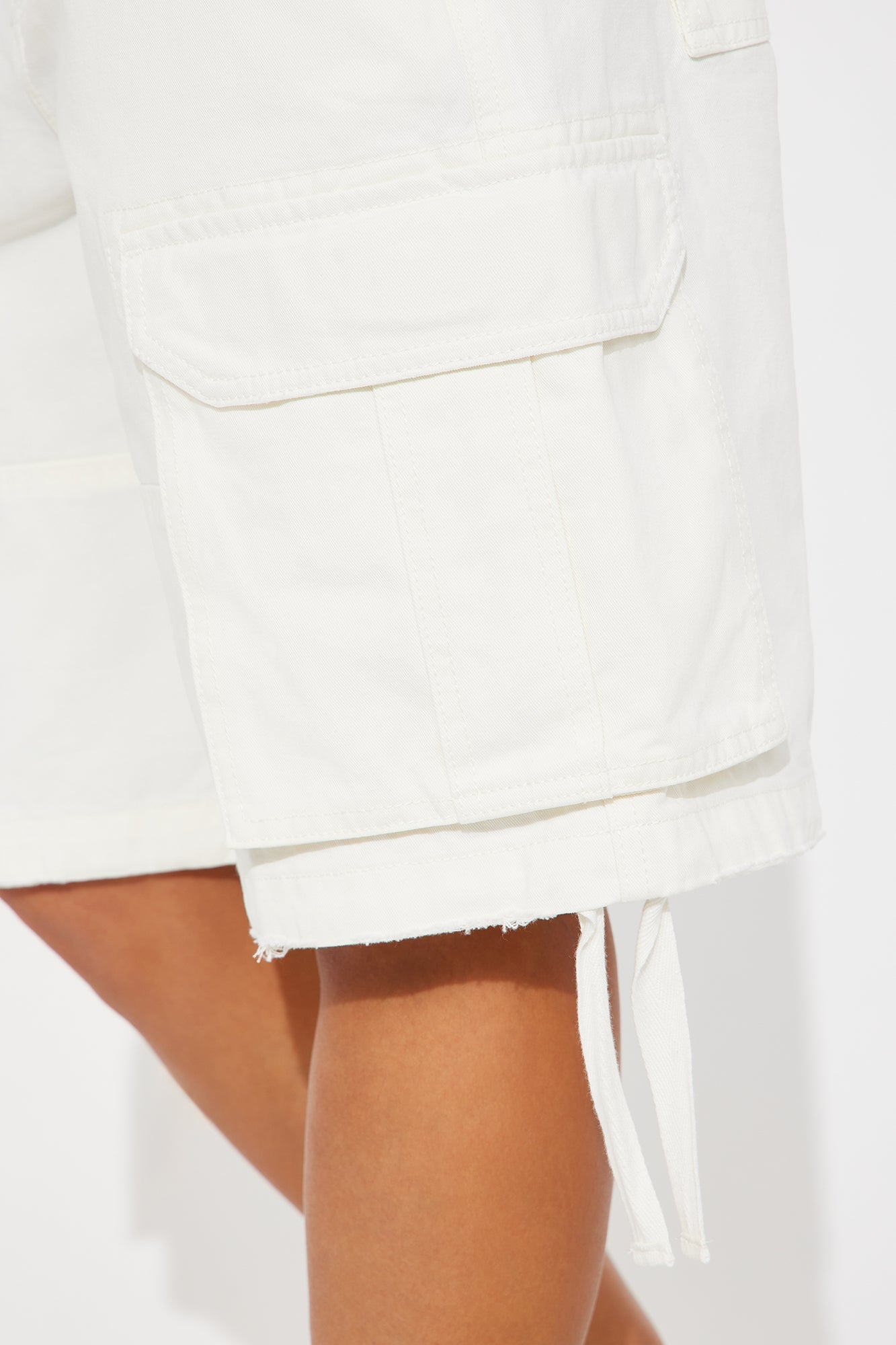 Onto Something Bermuda Short - White