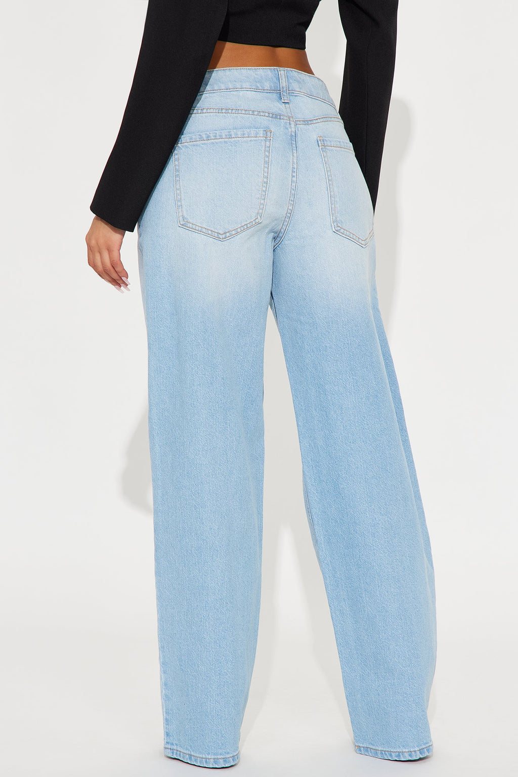 Alvie Ripped Straight Leg Jeans - Light Wash