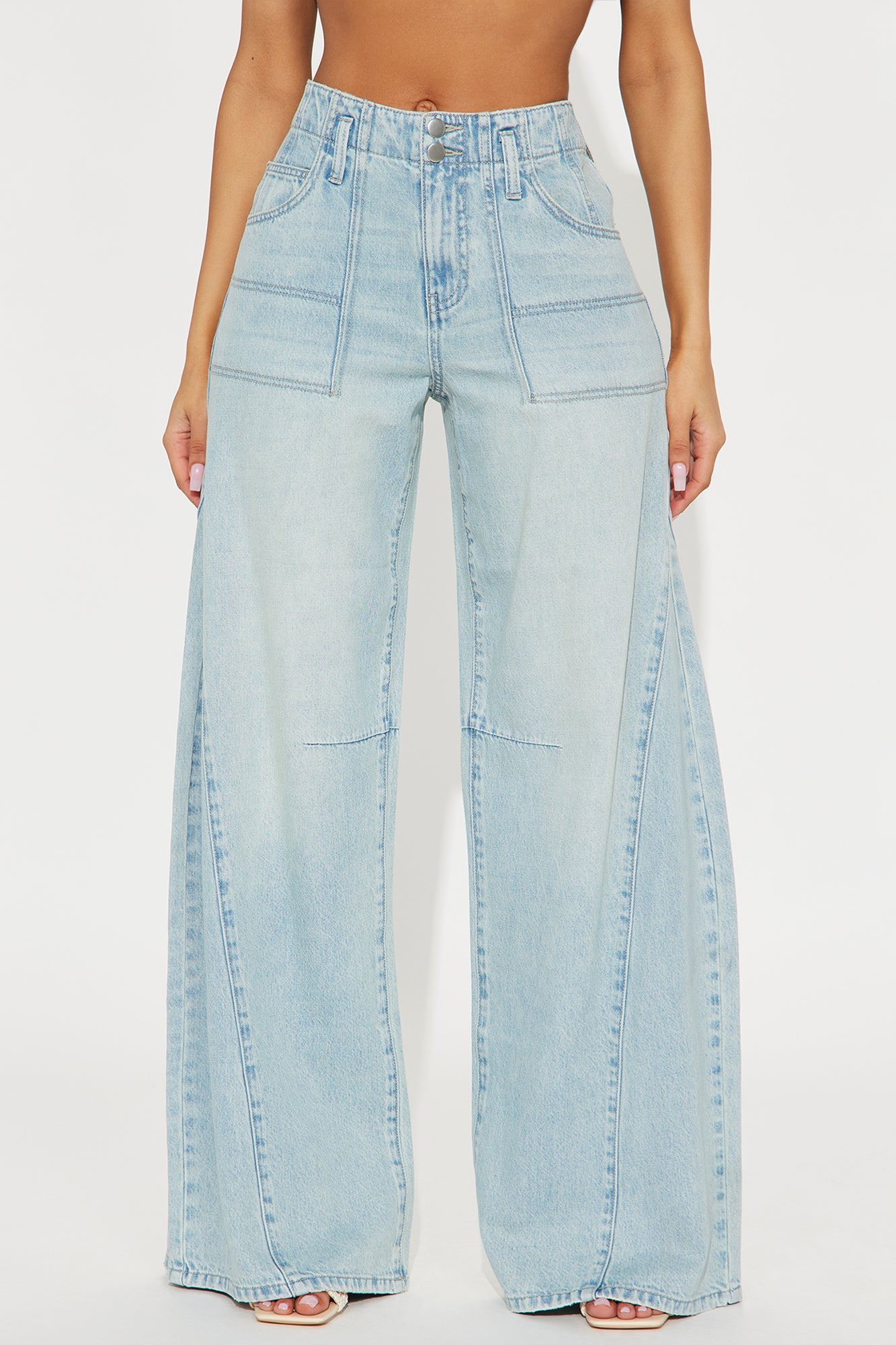 Rendezvous High Rise Wide Leg  Denim Jeans - Light Wash