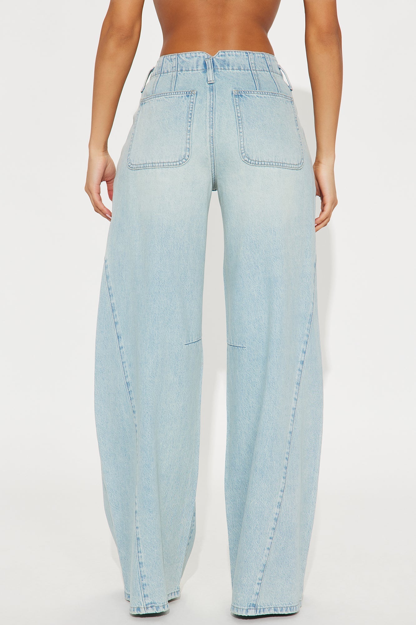 Rendezvous High Rise Wide Leg  Denim Jeans - Light Wash