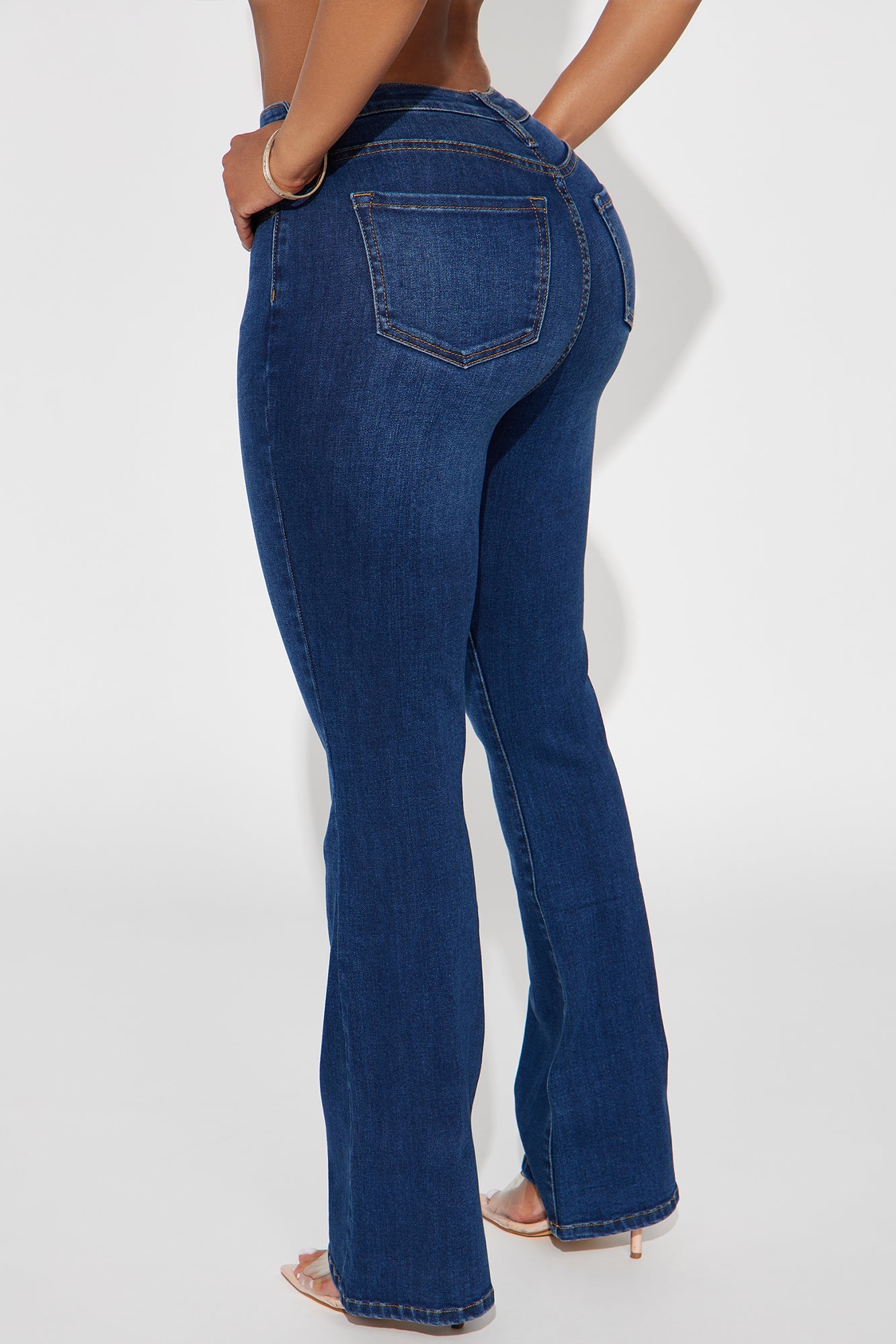 Petite Affair Of The Flare Stretch Jeans - Dark Wash