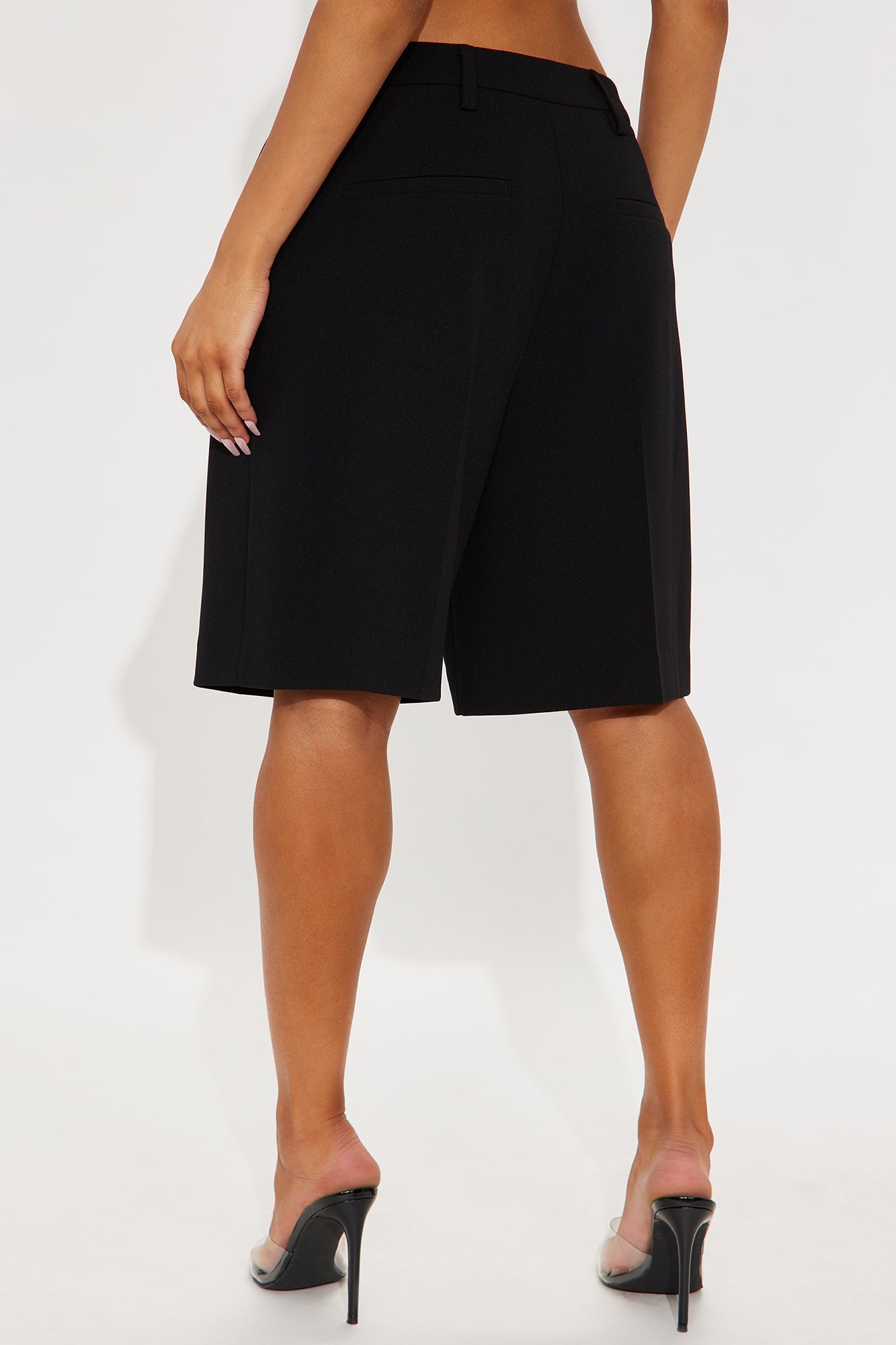 Hold On Bermuda Trouser Short - Black