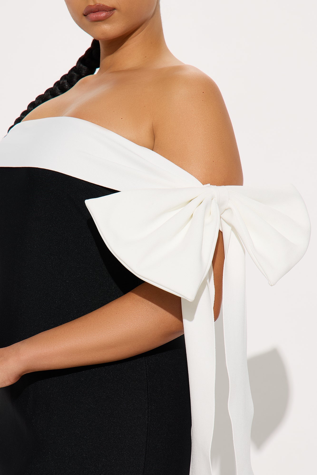 Isabella Bandage Maxi Dress - Black/White