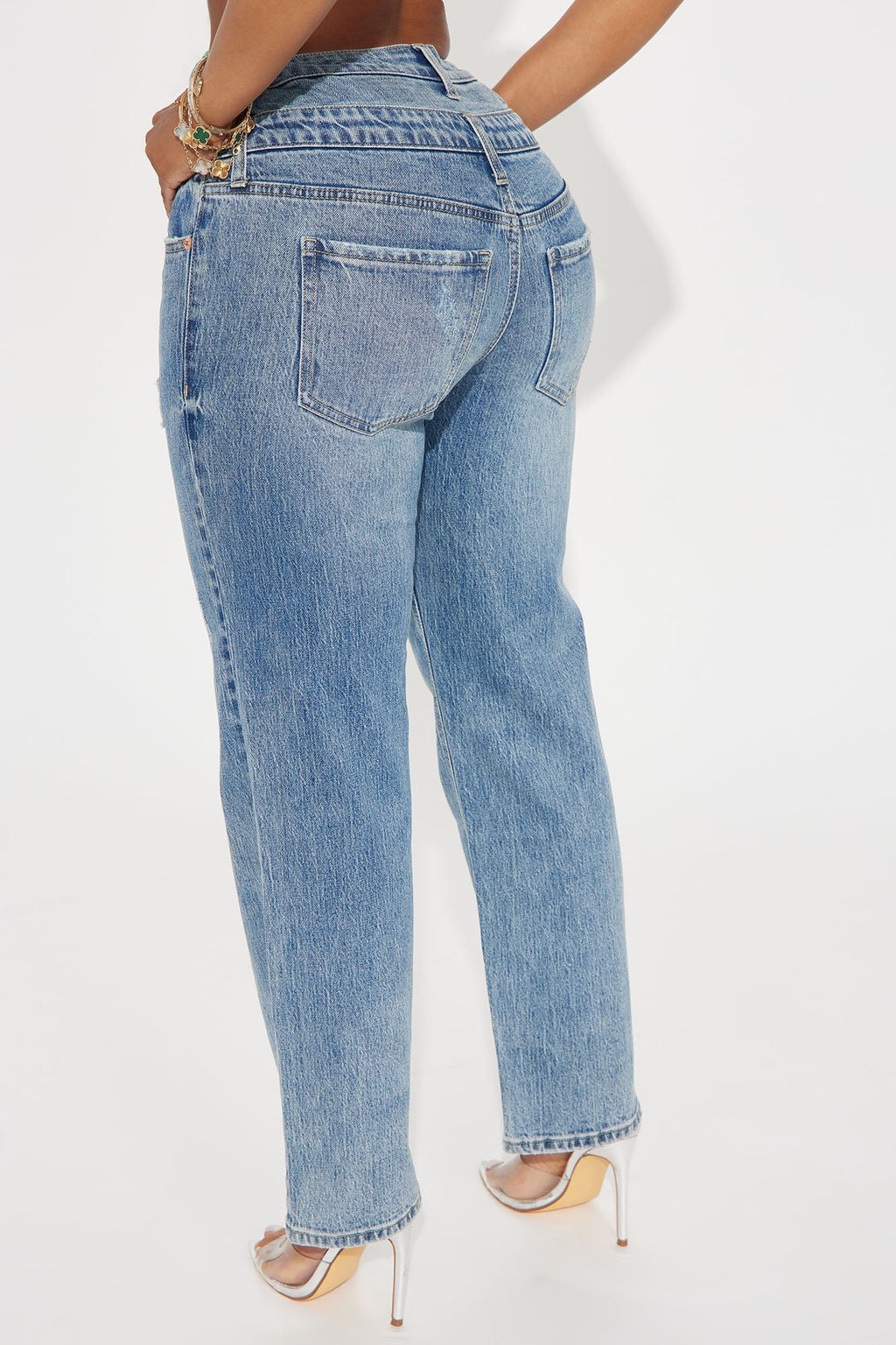 Can't Miss Cropped Stretch Straight Leg Jeans - Medium Wash